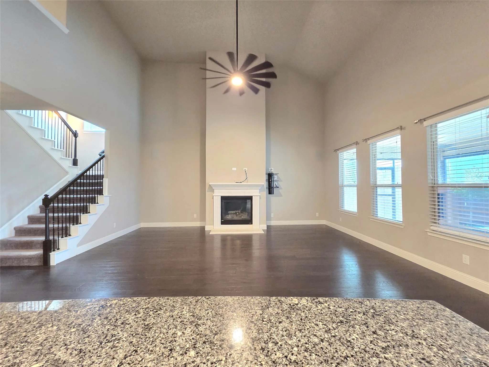 Single Family Residence For Rent in Tarrant County , 6916 Talon Drive, Fort Worth, Texas 76179, 4 Bedroom, 4 Bathroom, 2 Garage spaces, 3,384 Sqft, built in 2017, mls#21327317, Real Estate Agent in Fort Worth, Homes For Rent in Tarrant county, Homes For Rent in Fort Worth, Realtor in Fort Worth Texas, Real Estate Brokerage Independent Realty Texas, Luminita Cordes Realtor