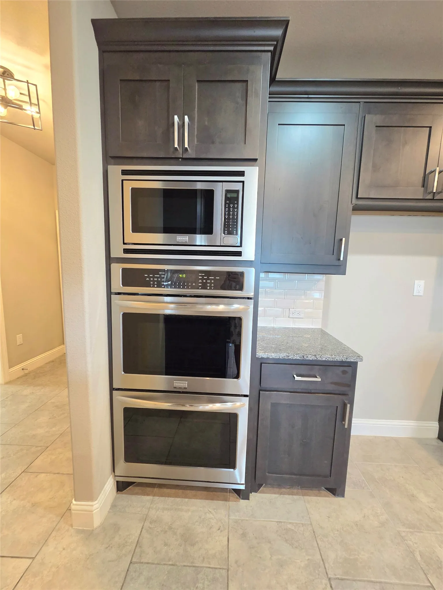 Single Family Residence For Rent in Tarrant County , 6916 Talon Drive, Fort Worth, Texas 76179, 4 Bedroom, 4 Bathroom, 2 Garage spaces, 3,384 Sqft, built in 2017, mls#21327317, Real Estate Agent in Fort Worth, Homes For Rent in Tarrant county, Homes For Rent in Fort Worth, Realtor in Fort Worth Texas, Real Estate Brokerage Independent Realty Texas, Luminita Cordes Realtor