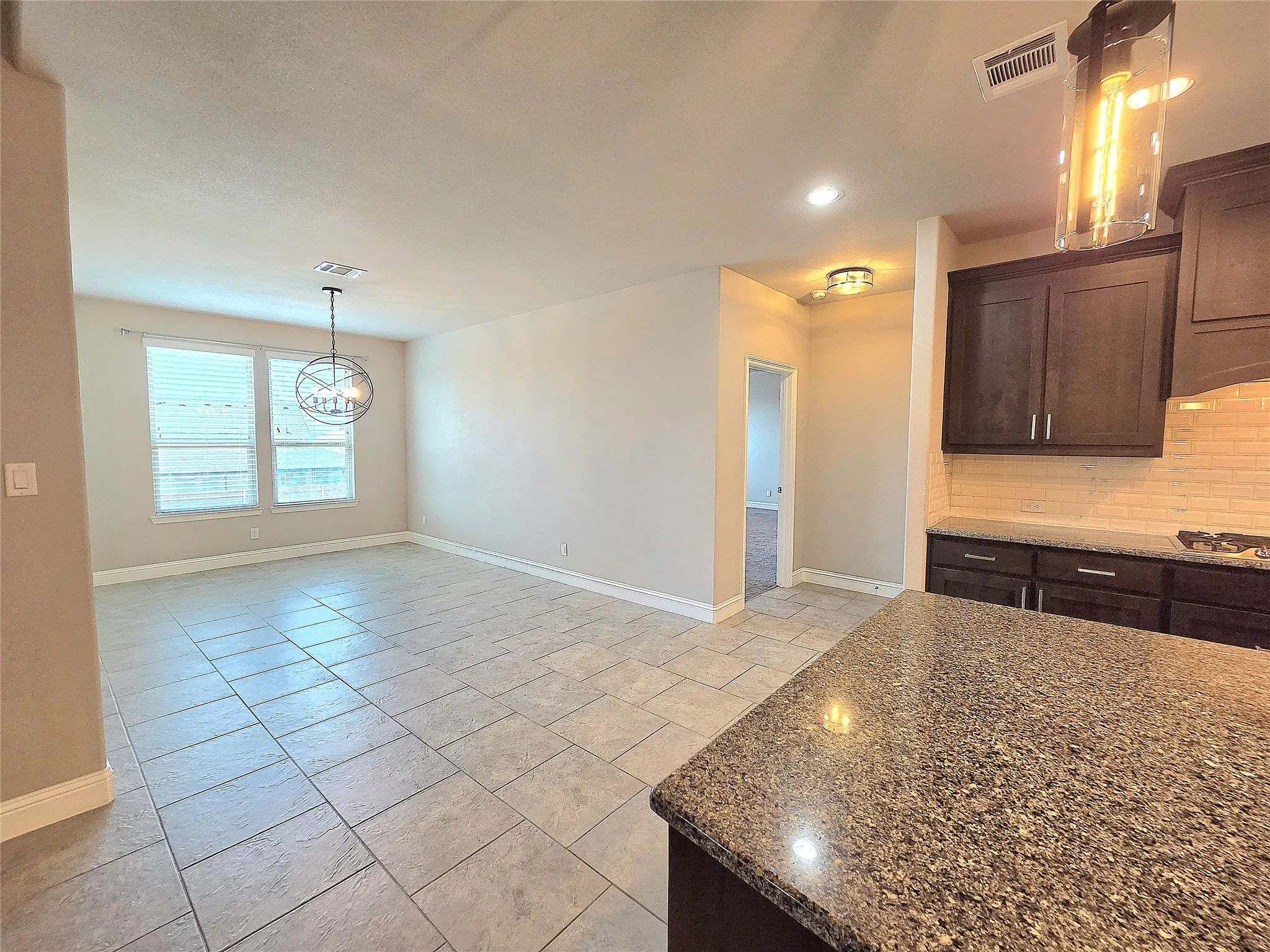 Single Family Residence For Rent in Tarrant County , 6916 Talon Drive, Fort Worth, Texas 76179, 4 Bedroom, 4 Bathroom, 2 Garage spaces, 3,384 Sqft, built in 2017, mls#21327317, Real Estate Agent in Fort Worth, Homes For Rent in Tarrant county, Homes For Rent in Fort Worth, Realtor in Fort Worth Texas, Real Estate Brokerage Independent Realty Texas, Luminita Cordes Realtor