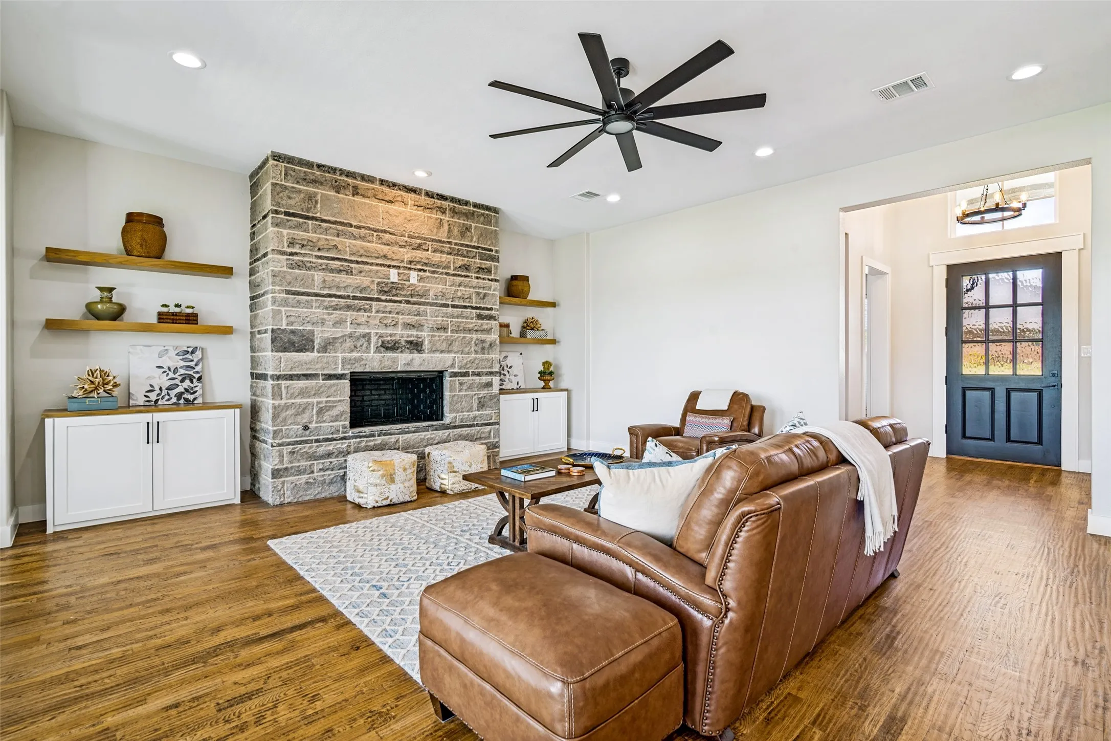 Wood-burning fireplace with gas starter