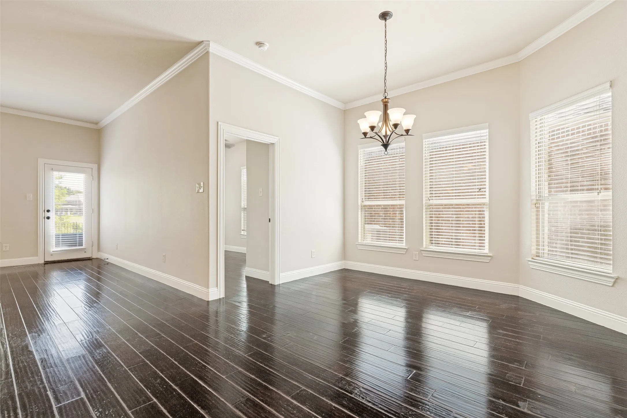 Single Family Residence For Rent in Collin County , 9504 National Pines Drive, Mc Kinney, Texas 75072, 4 Bedroom, 4 Bathroom, 2 Garage spaces, 2,801 Sqft, built in 2013, mls#21273255, Real Estate Agent in Mc Kinney, Homes For Rent in Collin county, Homes For Rent in Mc Kinney, Realtor in Mc Kinney Texas, Real Estate Brokerage Independent Realty Texas, Luminita Cordes Realtor