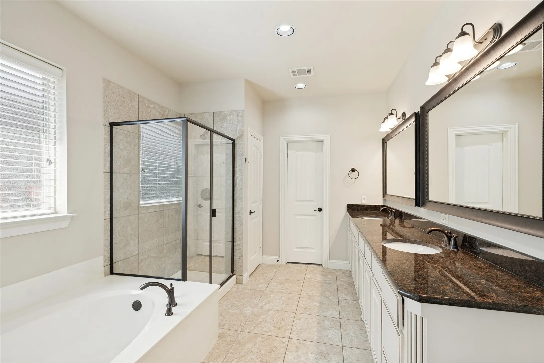 Single Family Residence For Rent in Collin County , 9504 National Pines Drive, Mc Kinney, Texas 75072, 4 Bedroom, 4 Bathroom, 2 Garage spaces, 2,801 Sqft, built in 2013, mls#21273255, Real Estate Agent in Mc Kinney, Homes For Rent in Collin county, Homes For Rent in Mc Kinney, Realtor in Mc Kinney Texas, Real Estate Brokerage Independent Realty Texas, Luminita Cordes Realtor