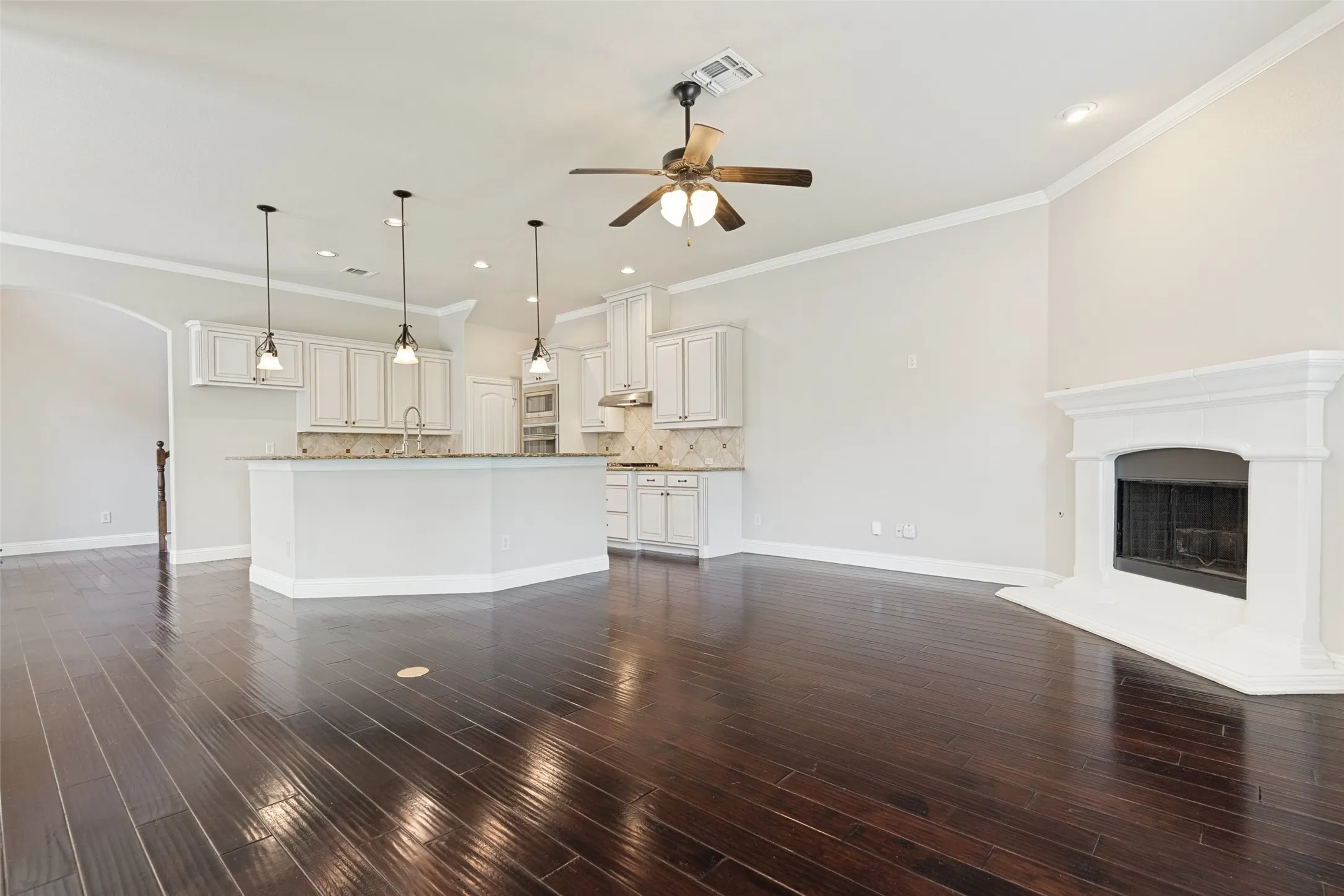 Single Family Residence For Rent in Collin County , 9504 National Pines Drive, Mc Kinney, Texas 75072, 4 Bedroom, 4 Bathroom, 2 Garage spaces, 2,801 Sqft, built in 2013, mls#21273255, Real Estate Agent in Mc Kinney, Homes For Rent in Collin county, Homes For Rent in Mc Kinney, Realtor in Mc Kinney Texas, Real Estate Brokerage Independent Realty Texas, Luminita Cordes Realtor