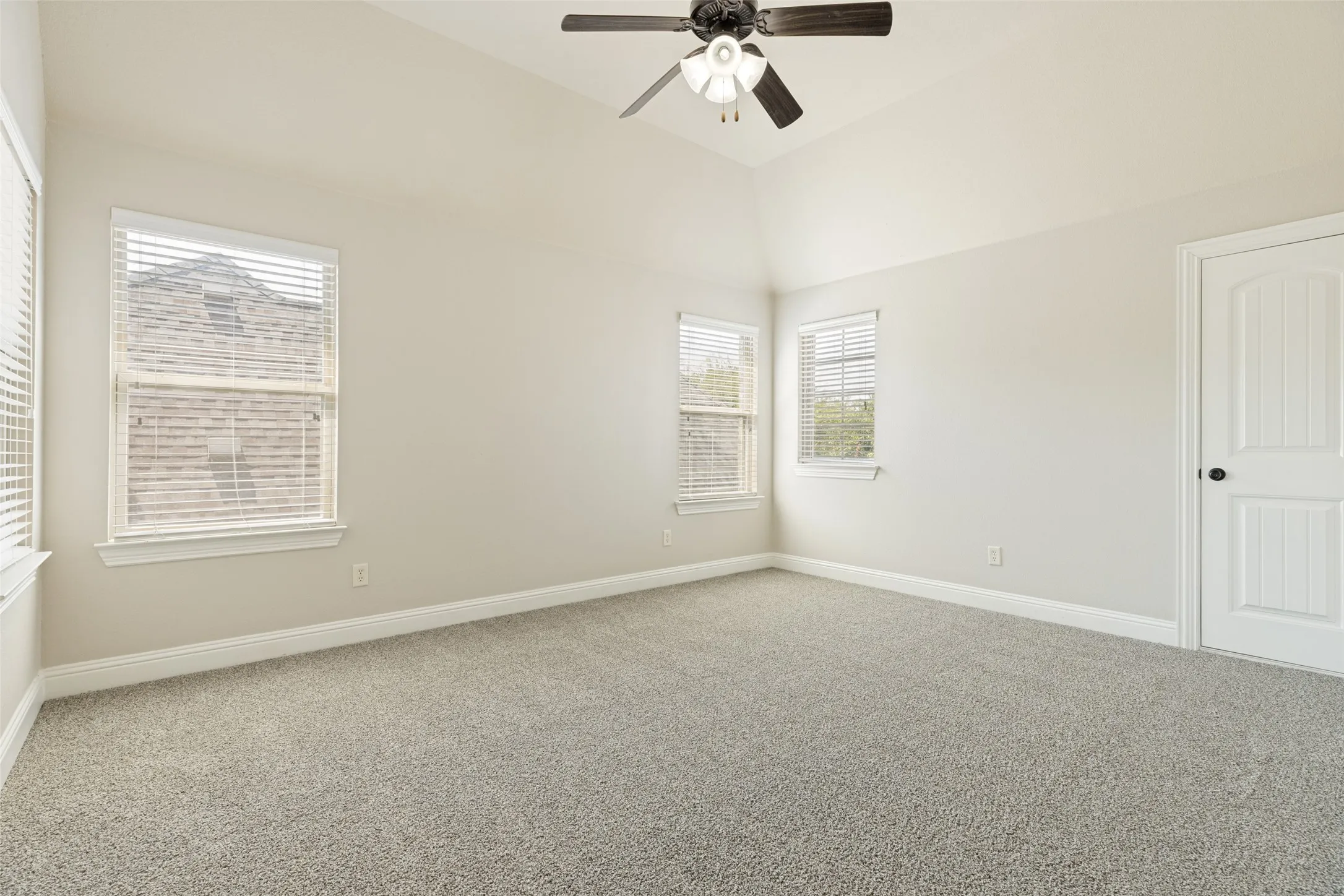 Single Family Residence For Rent in Collin County , 9504 National Pines Drive, Mc Kinney, Texas 75072, 4 Bedroom, 4 Bathroom, 2 Garage spaces, 2,801 Sqft, built in 2013, mls#21273255, Real Estate Agent in Mc Kinney, Homes For Rent in Collin county, Homes For Rent in Mc Kinney, Realtor in Mc Kinney Texas, Real Estate Brokerage Independent Realty Texas, Luminita Cordes Realtor