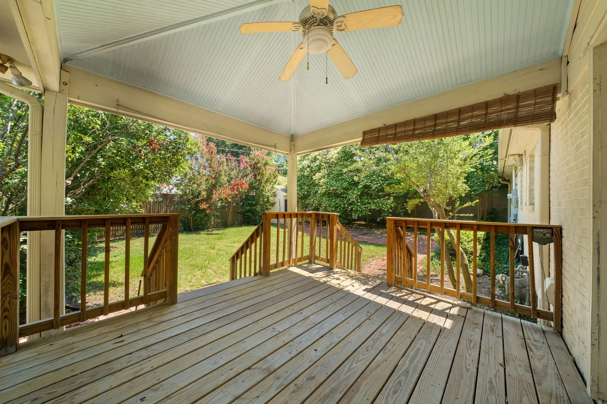 Single Family Residence For Rent in Dallas County , 3881 Gaspar Drive, Dallas, Texas 75220, 2 Bedroom, 1 Bathroom, Garage spaces, 1,103 Sqft, built in 1951, mls#21322151, Real Estate Agent in Dallas, Homes For Rent in Dallas county, Homes For Rent in Dallas, Realtor in Dallas Texas, Real Estate Brokerage Independent Realty Texas, Luminita Cordes Realtor