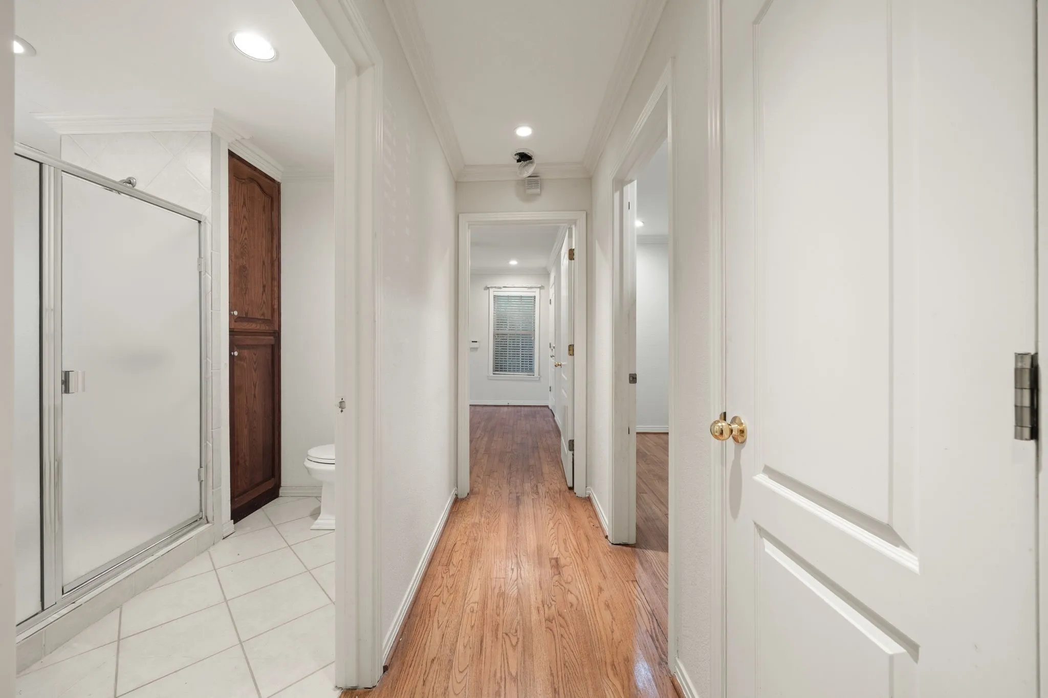 Single Family Residence For Rent in Dallas County , 3881 Gaspar Drive, Dallas, Texas 75220, 2 Bedroom, 1 Bathroom, Garage spaces, 1,103 Sqft, built in 1951, mls#21322151, Real Estate Agent in Dallas, Homes For Rent in Dallas county, Homes For Rent in Dallas, Realtor in Dallas Texas, Real Estate Brokerage Independent Realty Texas, Luminita Cordes Realtor