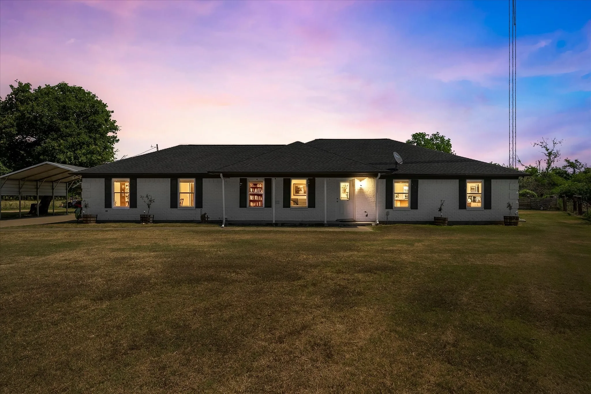 Single Family Residence For Sale in Kaufman County , 5848 County Road 283, Kaufman, Texas 75142, 3 Bedroom, 2 Bathroom, Garage spaces, 2,100 Sqft, built in 1989, mls#21325370, Real Estate Agent in Kaufman, Homes For Sale in Kaufman county, Homes For Sale in Kaufman, Realtor in Kaufman Texas, Real Estate Brokerage Independent Realty Texas, Luminita Cordes Realtor