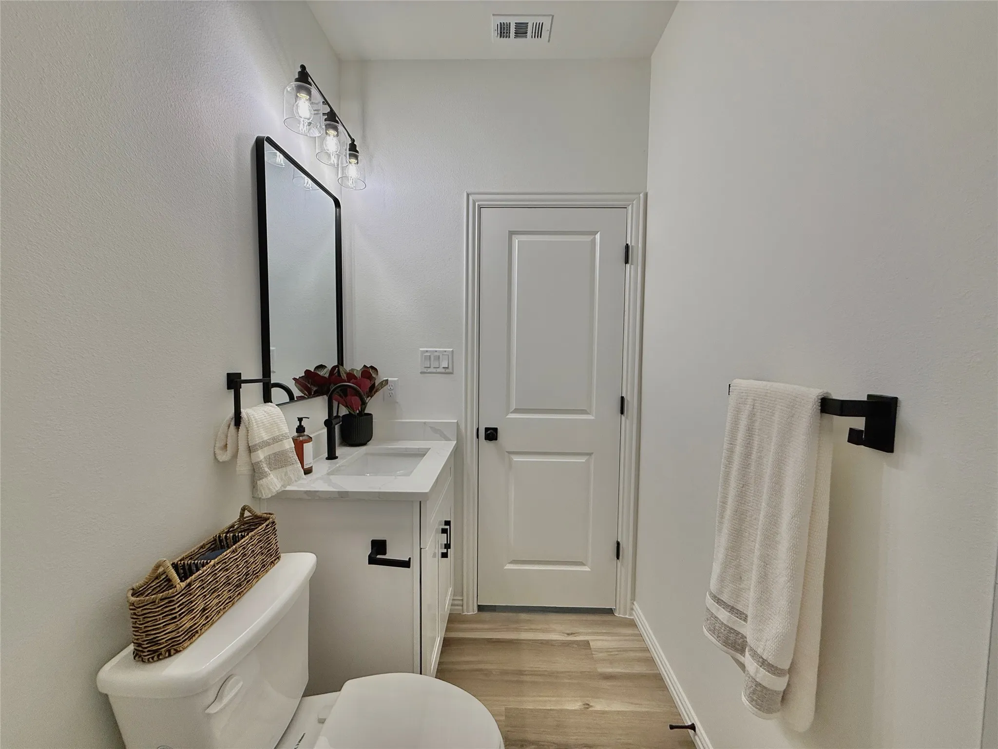 Single Family Residence For Sale in Hood County , 4620 Evening View Drive, Granbury, Texas 76048, 3 Bedroom, 2 Bathroom, 2 Garage spaces, 1,587 Sqft, built in 2026, mls#21327007, Real Estate Agent in Granbury, Homes For Sale in Hood county, Homes For Sale in Granbury, Realtor in Granbury Texas, Real Estate Brokerage Independent Realty Texas, Luminita Cordes Realtor