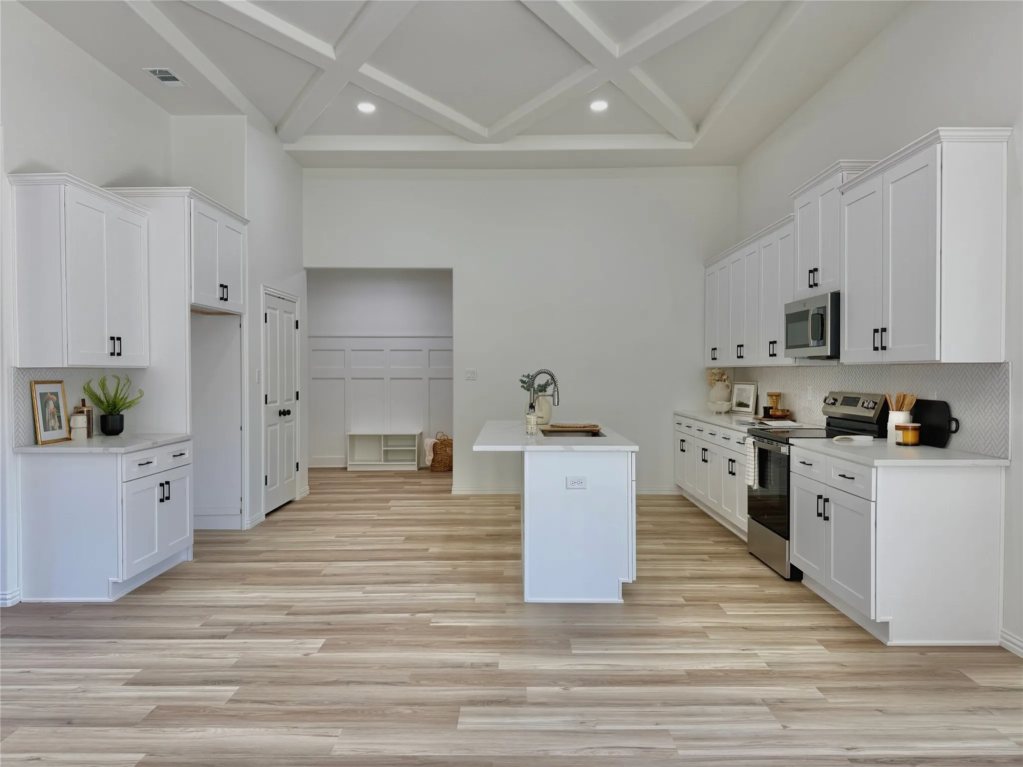 Single Family Residence For Sale in Hood County , 4620 Evening View Drive, Granbury, Texas 76048, 3 Bedroom, 2 Bathroom, 2 Garage spaces, 1,587 Sqft, built in 2026, mls#21327007, Real Estate Agent in Granbury, Homes For Sale in Hood county, Homes For Sale in Granbury, Realtor in Granbury Texas, Real Estate Brokerage Independent Realty Texas, Luminita Cordes Realtor