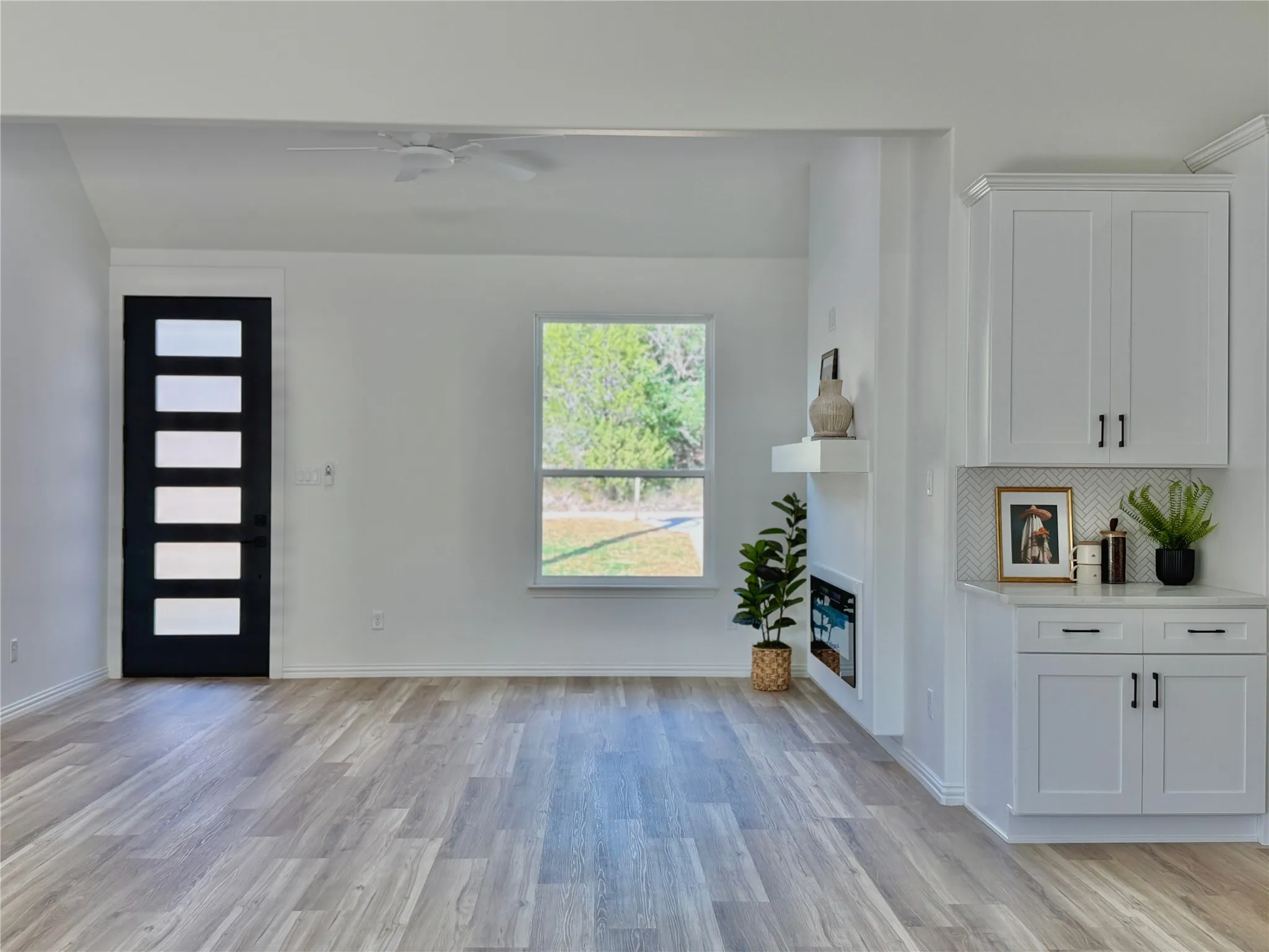 Single Family Residence For Sale in Hood County , 4620 Evening View Drive, Granbury, Texas 76048, 3 Bedroom, 2 Bathroom, 2 Garage spaces, 1,587 Sqft, built in 2026, mls#21327007, Real Estate Agent in Granbury, Homes For Sale in Hood county, Homes For Sale in Granbury, Realtor in Granbury Texas, Real Estate Brokerage Independent Realty Texas, Luminita Cordes Realtor
