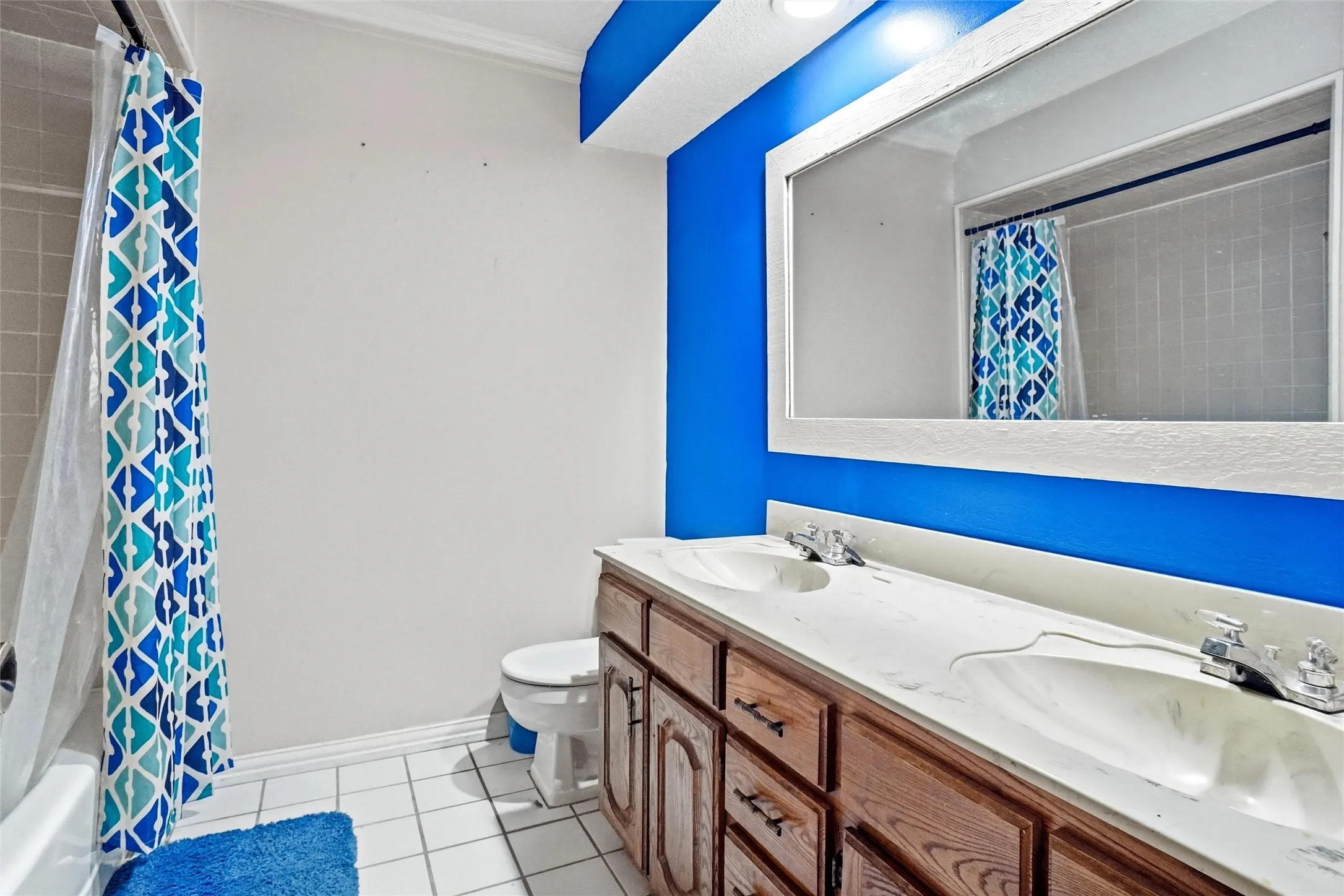 Single Family Residence For Sale in Denton County , 35 Hickory Hills Boulevard, Hickory Creek, Texas 75065, 3 Bedroom, 2 Bathroom, 2 Garage spaces, 2,129 Sqft, built in 1979, mls#21323682, Real Estate Agent in Hickory Creek, Homes For Sale in Denton county, Homes For Sale in Hickory Creek, Realtor in Hickory Creek Texas, Real Estate Brokerage Independent Realty Texas, Luminita Cordes Realtor