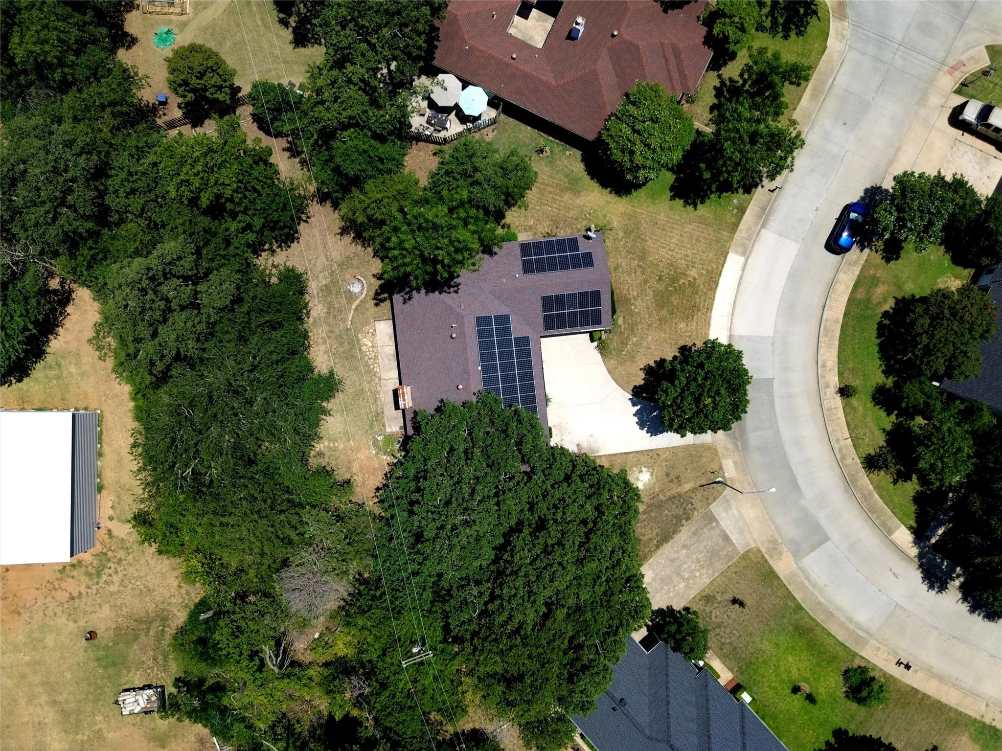 Single Family Residence For Sale in Denton County , 35 Hickory Hills Boulevard, Hickory Creek, Texas 75065, 3 Bedroom, 2 Bathroom, 2 Garage spaces, 2,129 Sqft, built in 1979, mls#21323682, Real Estate Agent in Hickory Creek, Homes For Sale in Denton county, Homes For Sale in Hickory Creek, Realtor in Hickory Creek Texas, Real Estate Brokerage Independent Realty Texas, Luminita Cordes Realtor