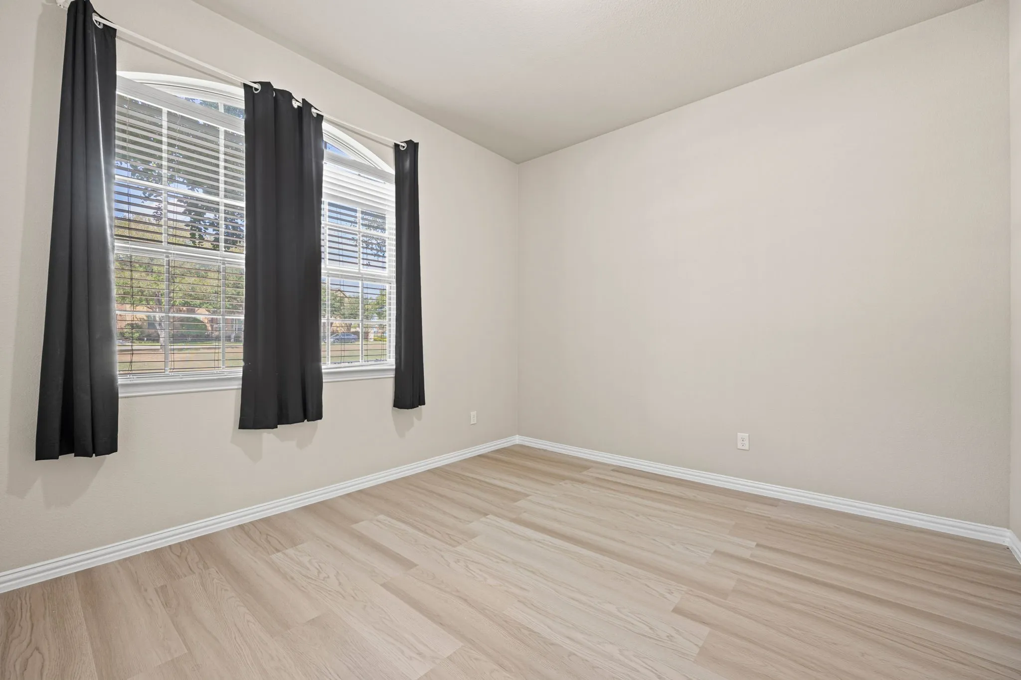 Lower-level Bedroom