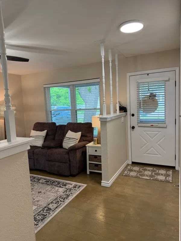Single Family Residence For Sale in Erath County , 1530 W Groesbeck Street, Stephenville, Texas 76401, 3 Bedrooms, 2 Bathrooms, 1 Garage spaces, 1,207 Sqft, built in 1983, Price $285,000, mls#21322954, Real Estate Agent in Stephenville, Homes For Sale in Erath county, Homes For Sale in Stephenville, Realtor in Stephenville Texas, Real Estate Brokerage Independent Realty Texas, Luminita Cordes Realtor