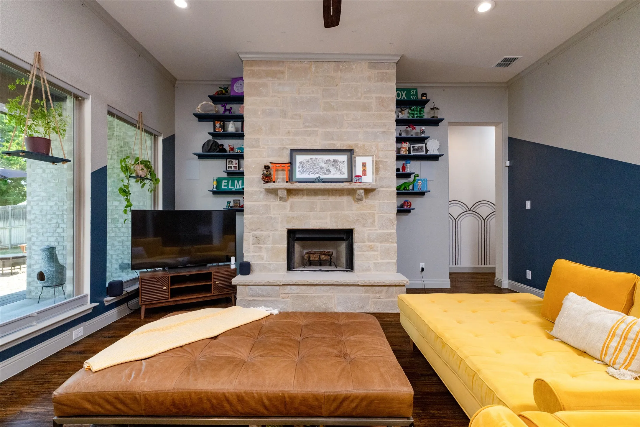 Single Family Residence For Sale in Ellis County , 217 Hillstone Drive, Midlothian, Texas 76065, 4 Bedroom, 3 Bathroom, 2 Garage spaces, 2,414 Sqft, built in 2020, mls#21325411, Real Estate Agent in Midlothian, Homes For Sale in Ellis county, Homes For Sale in Midlothian, Realtor in Midlothian Texas, Real Estate Brokerage Independent Realty Texas, Luminita Cordes Realtor