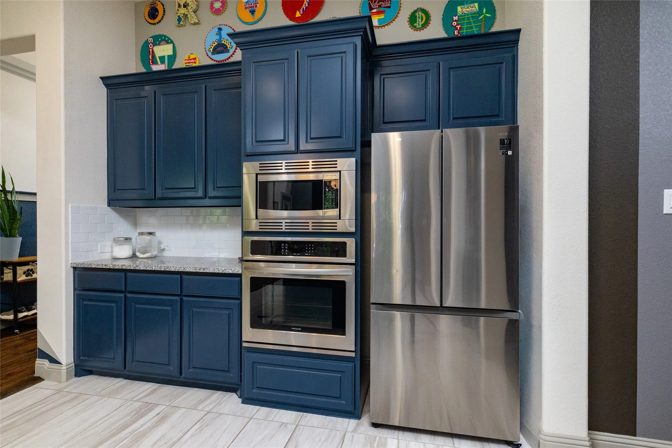 Single Family Residence For Sale in Ellis County , 217 Hillstone Drive, Midlothian, Texas 76065, 4 Bedroom, 3 Bathroom, 2 Garage spaces, 2,414 Sqft, built in 2020, mls#21325411, Real Estate Agent in Midlothian, Homes For Sale in Ellis county, Homes For Sale in Midlothian, Realtor in Midlothian Texas, Real Estate Brokerage Independent Realty Texas, Luminita Cordes Realtor