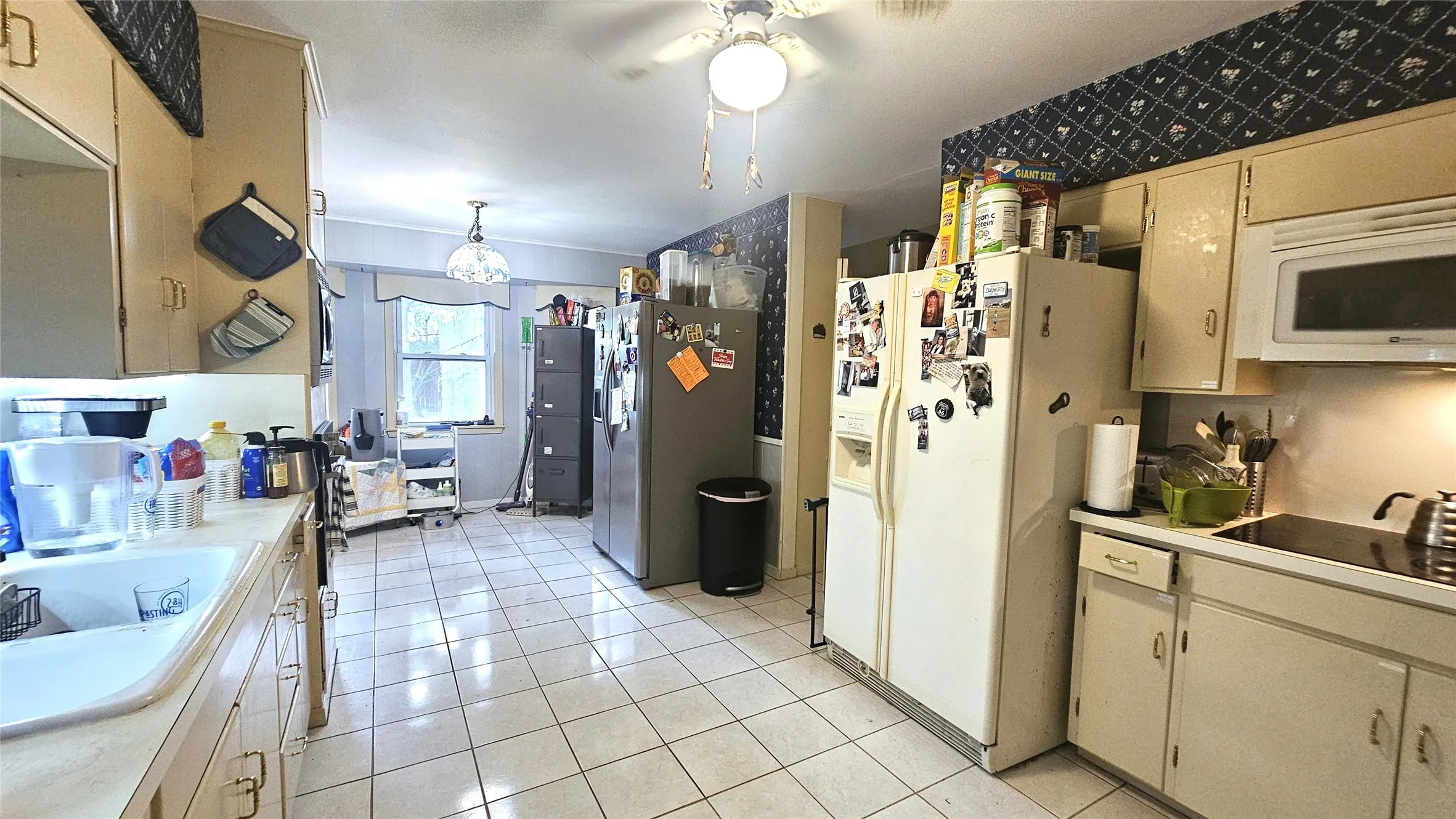 Single Family Residence For Rent in Denton County , 425 Mimosa Drive, Denton, Texas 76201, 6 Bedrooms, 3 Bathrooms, 2 Garage spaces, 2,230 Sqft, built in 1963, Price $2,800, mls#21327341, Real Estate Agent in Denton, Homes For Rent in Denton county, Homes For Rent in Denton, Realtor in Denton Texas, Real Estate Brokerage Independent Realty Texas, Luminita Cordes Realtor