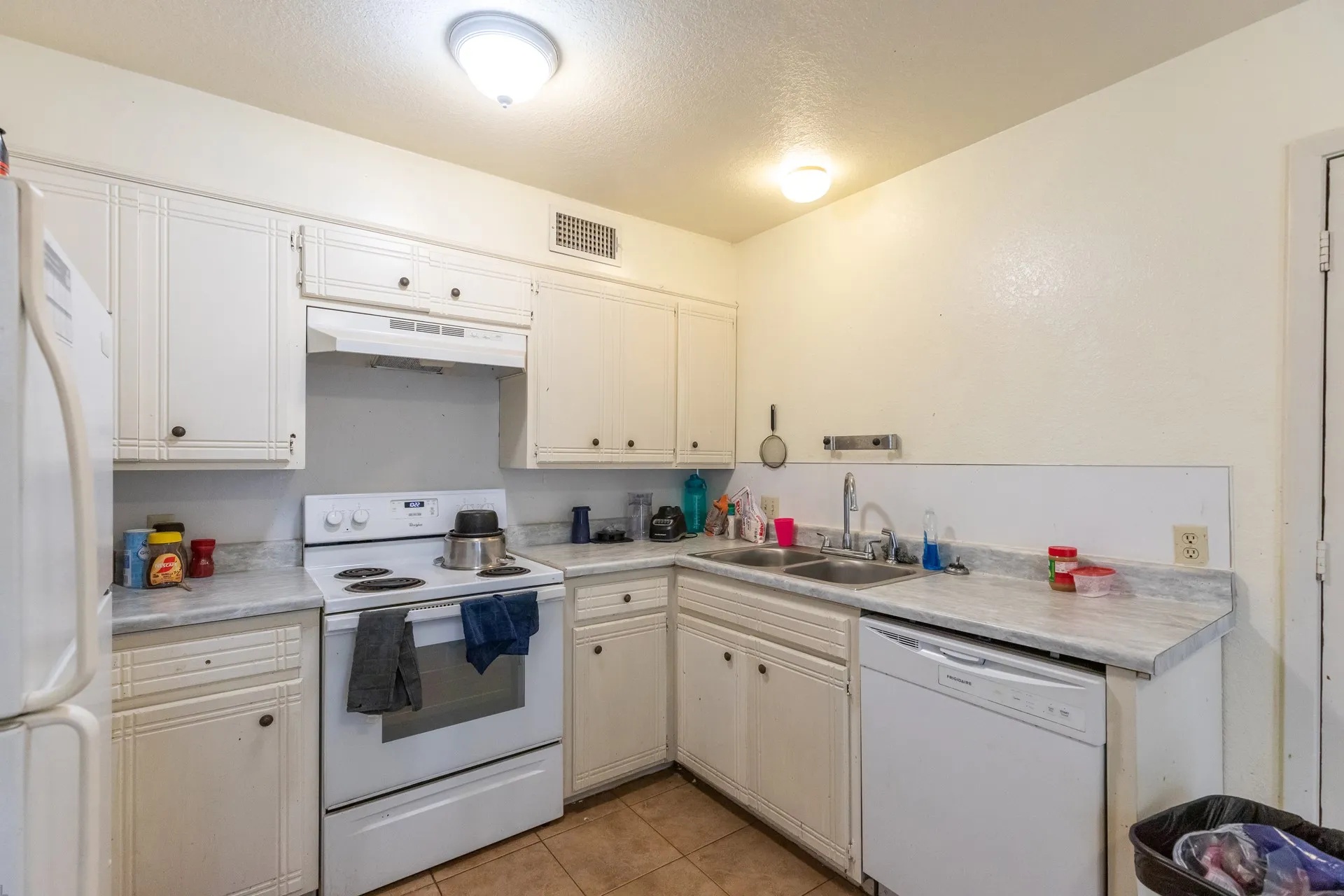 Quadruplex For Sale in Taylor County , 3725 Patty Lynne Street, Abilene, Texas 79606, 8 Bedroom, 8 Bathroom, 4 Garage spaces, 4,096 Sqft, built in 1984, mls#21324651, Real Estate Agent in Abilene, Homes For Sale in Taylor county, Homes For Sale in Abilene, Realtor in Abilene Texas, Real Estate Brokerage Independent Realty Texas, Luminita Cordes Realtor