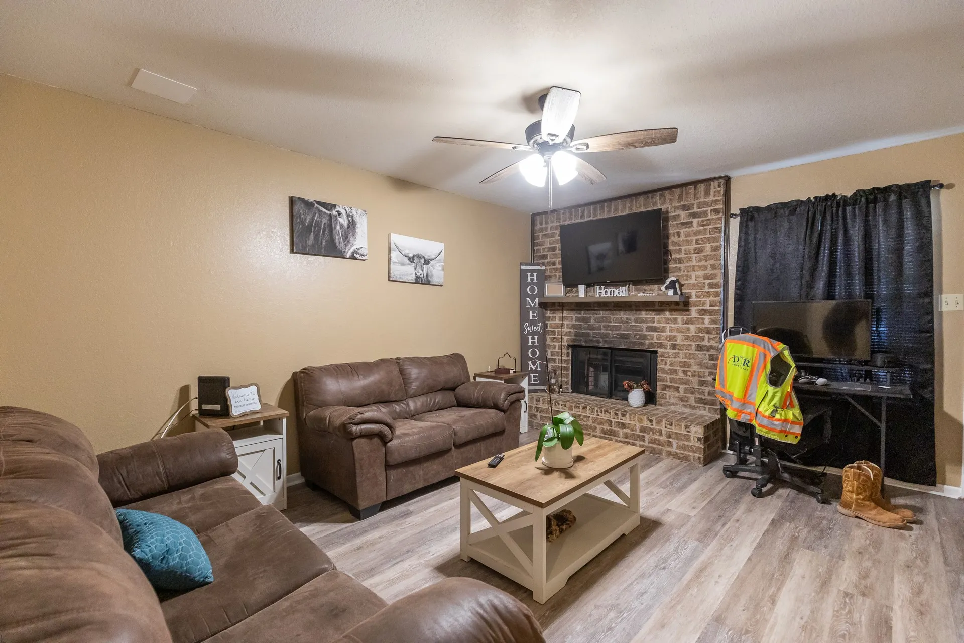 Quadruplex For Sale in Taylor County , 3725 Patty Lynne Street, Abilene, Texas 79606, 8 Bedroom, 8 Bathroom, 4 Garage spaces, 4,096 Sqft, built in 1984, mls#21324651, Real Estate Agent in Abilene, Homes For Sale in Taylor county, Homes For Sale in Abilene, Realtor in Abilene Texas, Real Estate Brokerage Independent Realty Texas, Luminita Cordes Realtor