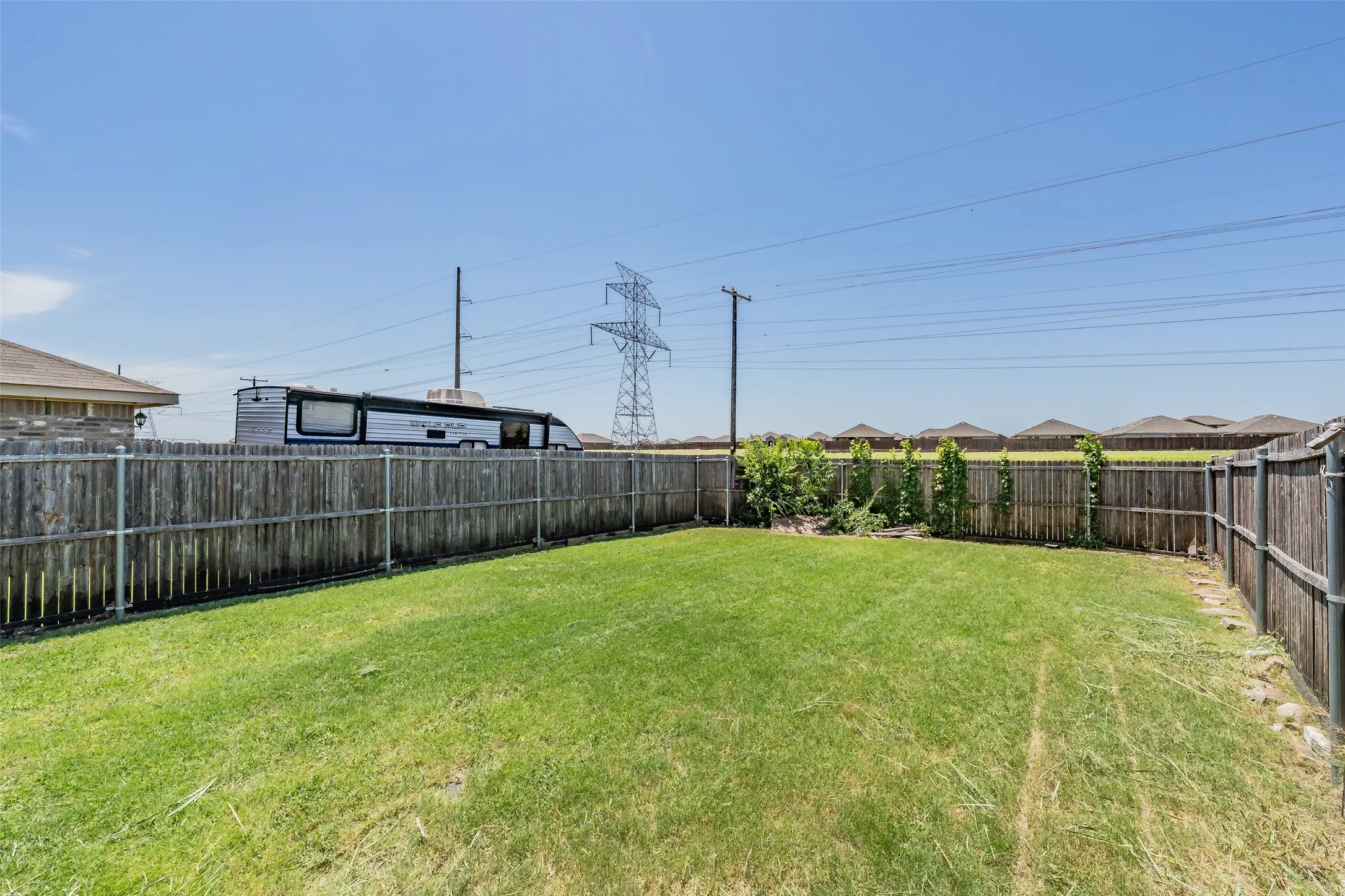 Single Family Residence For Sale in Dallas County , 1758 Overlook Drive, Lancaster, Texas 75146, 3 Bedroom, 3 Bathroom, 2 Garage spaces, 1,979 Sqft, built in 2016, mls#21327335, Real Estate Agent in Lancaster, Homes For Sale in Dallas county, Homes For Sale in Lancaster, Realtor in Lancaster Texas, Real Estate Brokerage Independent Realty Texas, Luminita Cordes Realtor