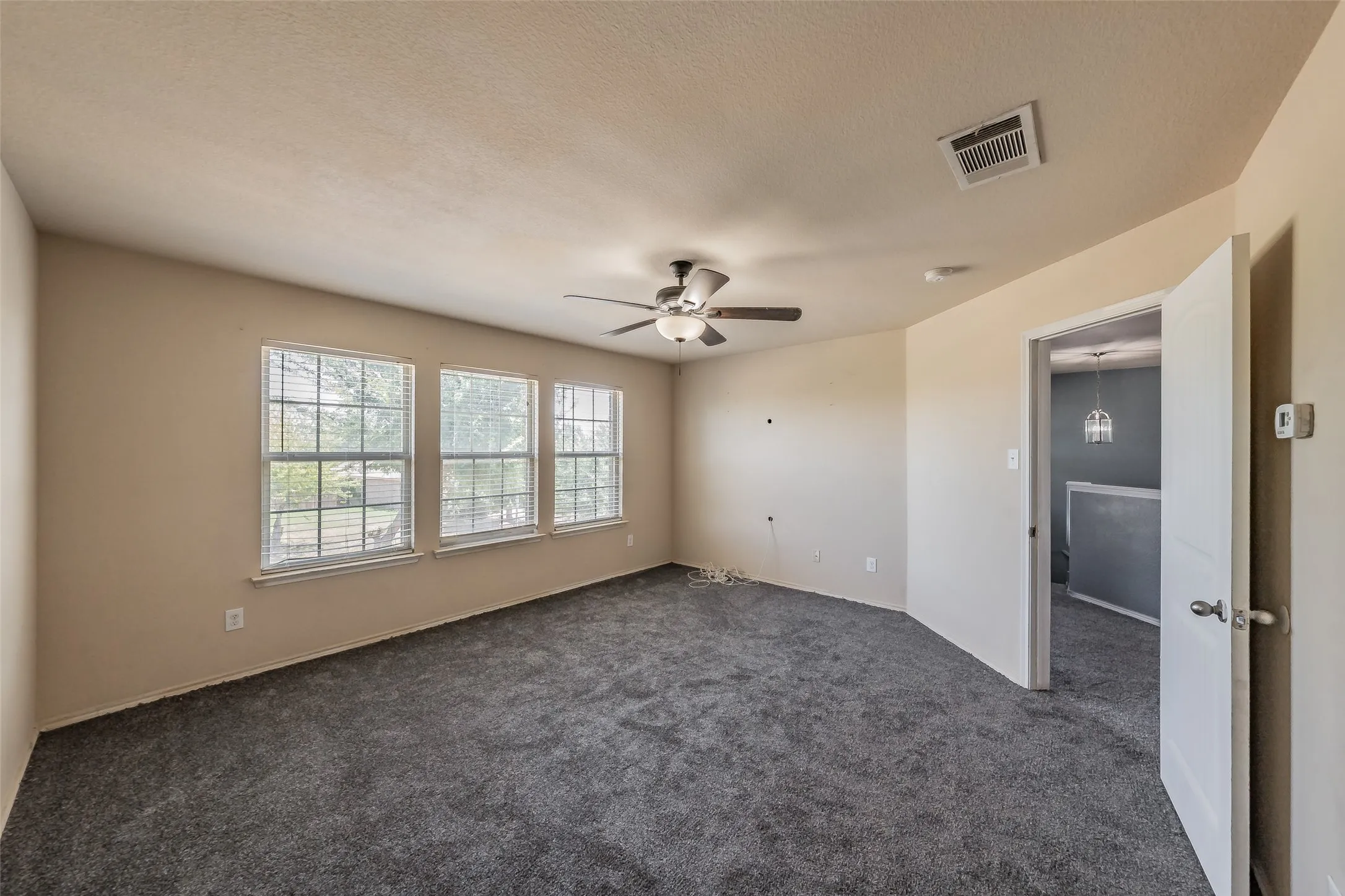 Single Family Residence For Sale in Dallas County , 1758 Overlook Drive, Lancaster, Texas 75146, 3 Bedroom, 3 Bathroom, 2 Garage spaces, 1,979 Sqft, built in 2016, mls#21327335, Real Estate Agent in Lancaster, Homes For Sale in Dallas county, Homes For Sale in Lancaster, Realtor in Lancaster Texas, Real Estate Brokerage Independent Realty Texas, Luminita Cordes Realtor