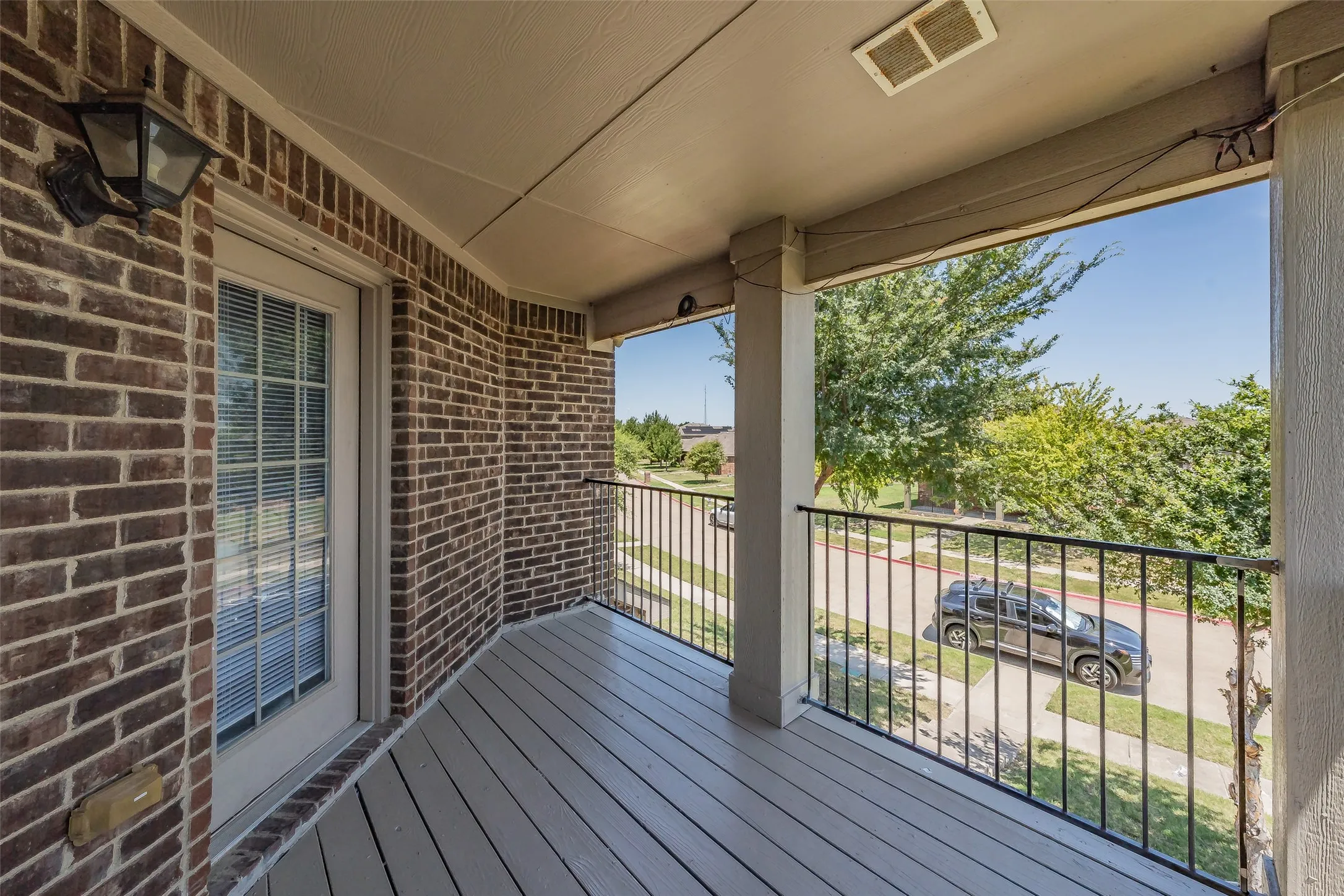 Single Family Residence For Sale in Dallas County , 1758 Overlook Drive, Lancaster, Texas 75146, 3 Bedroom, 3 Bathroom, 2 Garage spaces, 1,979 Sqft, built in 2016, mls#21327335, Real Estate Agent in Lancaster, Homes For Sale in Dallas county, Homes For Sale in Lancaster, Realtor in Lancaster Texas, Real Estate Brokerage Independent Realty Texas, Luminita Cordes Realtor