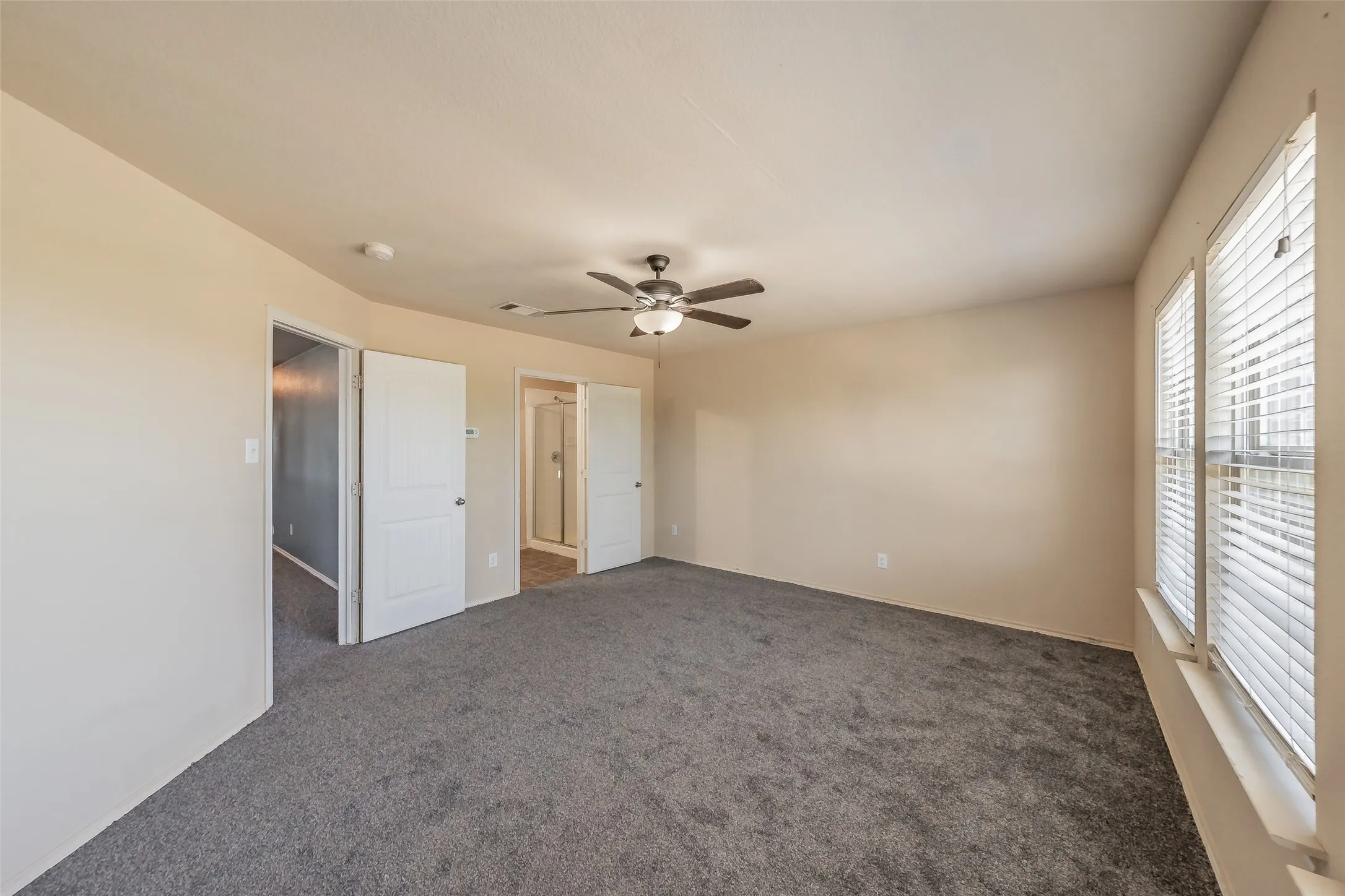 Single Family Residence For Sale in Dallas County , 1758 Overlook Drive, Lancaster, Texas 75146, 3 Bedroom, 3 Bathroom, 2 Garage spaces, 1,979 Sqft, built in 2016, mls#21327335, Real Estate Agent in Lancaster, Homes For Sale in Dallas county, Homes For Sale in Lancaster, Realtor in Lancaster Texas, Real Estate Brokerage Independent Realty Texas, Luminita Cordes Realtor