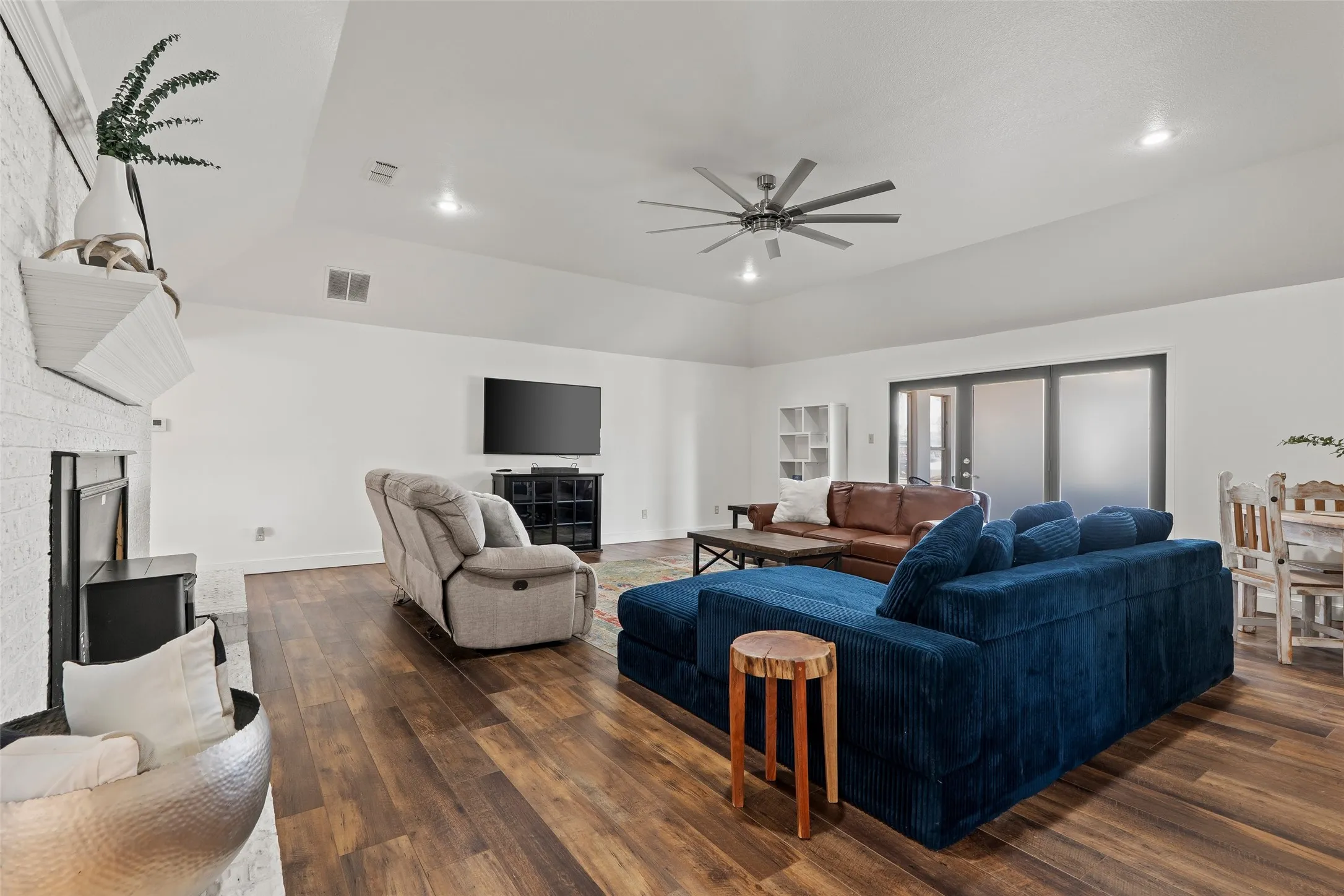 Single Family Residence For Sale in Lubbock County , 2604 Dana Street, Lubbock, Texas 79415, 4 Bedroom, 3 Bathroom, Garage spaces, 2,826 Sqft, built in 1977, mls#21325823, Real Estate Agent in Lubbock, Homes For Sale in Lubbock county, Homes For Sale in Lubbock, Realtor in Lubbock Texas, Real Estate Brokerage Independent Realty Texas, Luminita Cordes Realtor