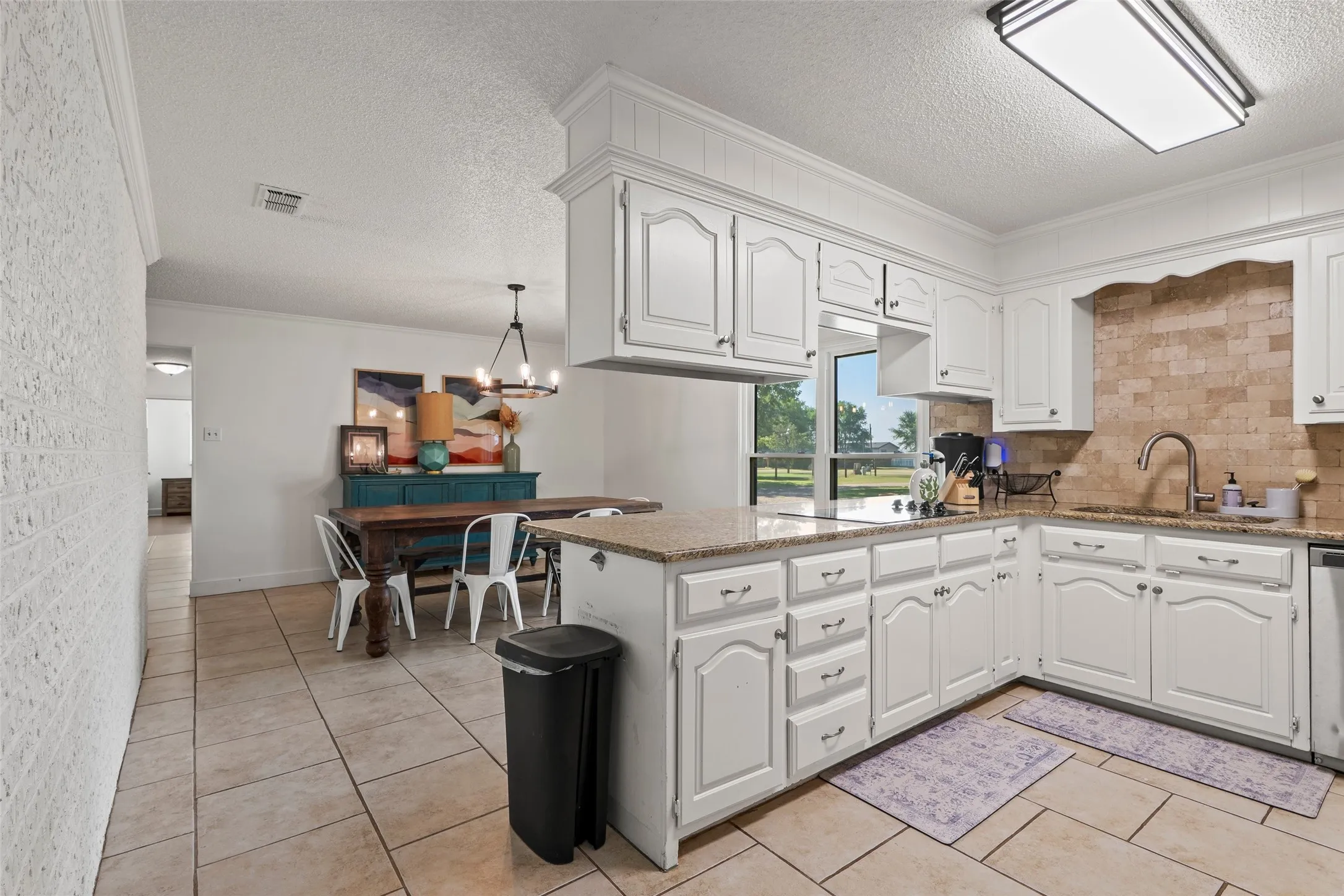 Single Family Residence For Sale in Lubbock County , 2604 Dana Street, Lubbock, Texas 79415, 4 Bedroom, 3 Bathroom, Garage spaces, 2,826 Sqft, built in 1977, mls#21325823, Real Estate Agent in Lubbock, Homes For Sale in Lubbock county, Homes For Sale in Lubbock, Realtor in Lubbock Texas, Real Estate Brokerage Independent Realty Texas, Luminita Cordes Realtor