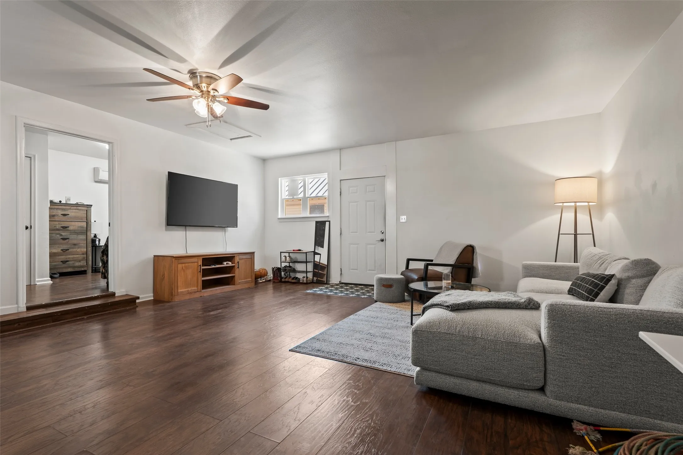 Single Family Residence For Sale in Lubbock County , 2604 Dana Street, Lubbock, Texas 79415, 4 Bedroom, 3 Bathroom, Garage spaces, 2,826 Sqft, built in 1977, mls#21325823, Real Estate Agent in Lubbock, Homes For Sale in Lubbock county, Homes For Sale in Lubbock, Realtor in Lubbock Texas, Real Estate Brokerage Independent Realty Texas, Luminita Cordes Realtor