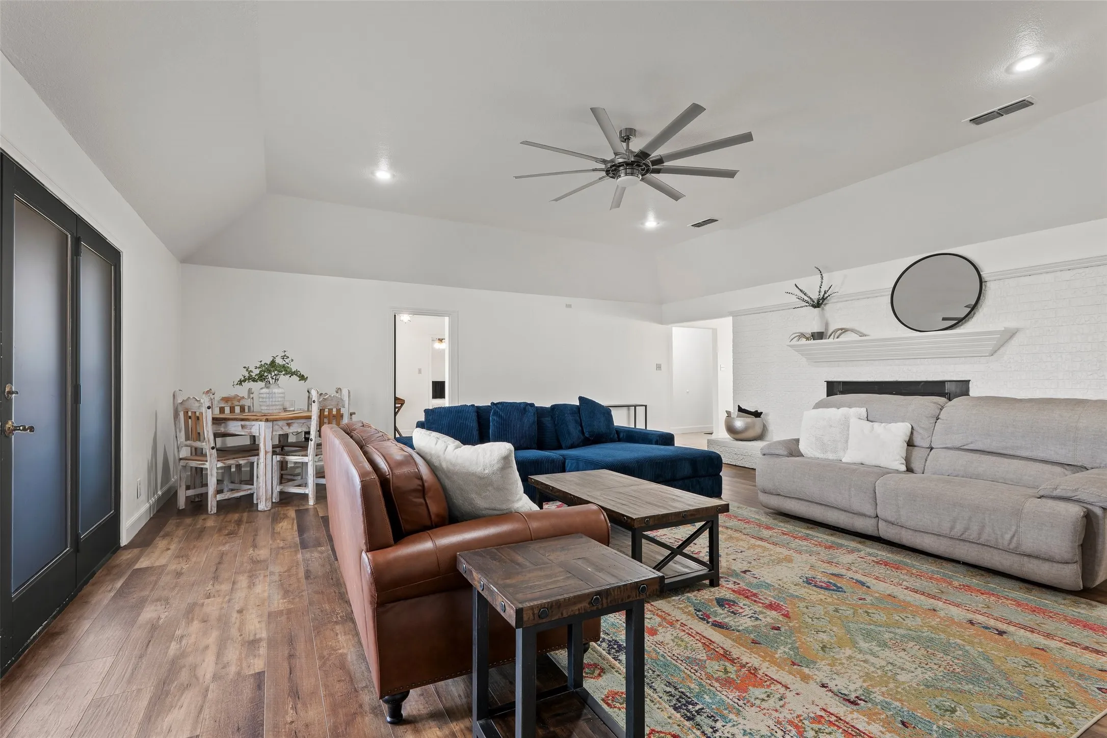 Single Family Residence For Sale in Lubbock County , 2604 Dana Street, Lubbock, Texas 79415, 4 Bedroom, 3 Bathroom, Garage spaces, 2,826 Sqft, built in 1977, mls#21325823, Real Estate Agent in Lubbock, Homes For Sale in Lubbock county, Homes For Sale in Lubbock, Realtor in Lubbock Texas, Real Estate Brokerage Independent Realty Texas, Luminita Cordes Realtor