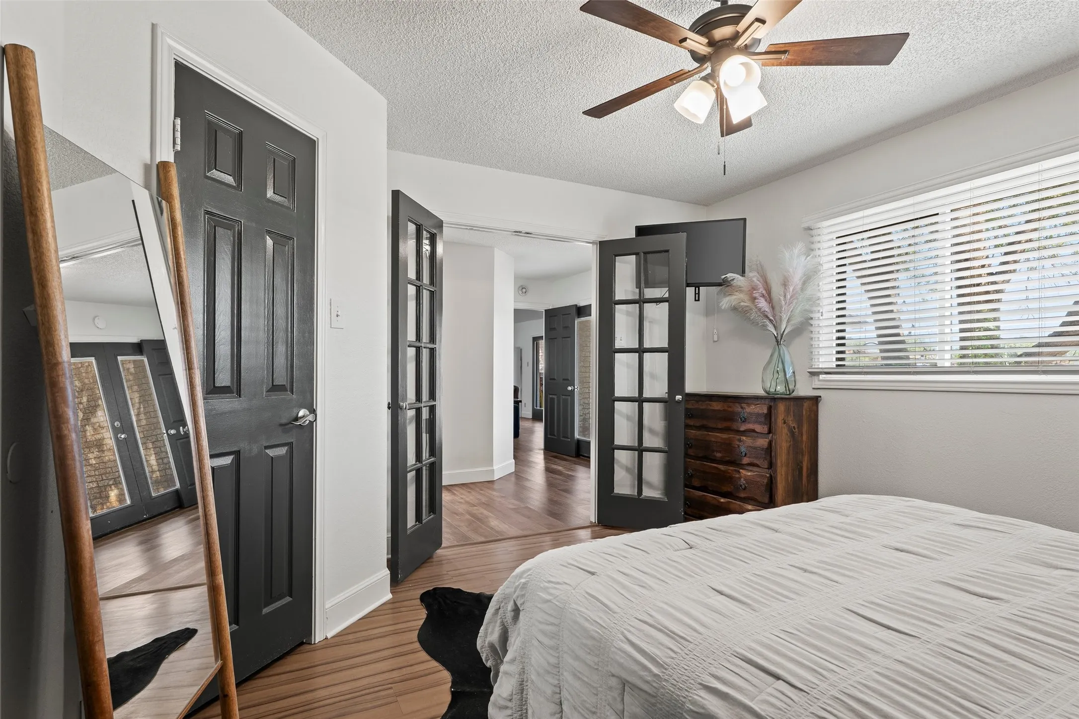Single Family Residence For Sale in Lubbock County , 2604 Dana Street, Lubbock, Texas 79415, 4 Bedroom, 3 Bathroom, Garage spaces, 2,826 Sqft, built in 1977, mls#21325823, Real Estate Agent in Lubbock, Homes For Sale in Lubbock county, Homes For Sale in Lubbock, Realtor in Lubbock Texas, Real Estate Brokerage Independent Realty Texas, Luminita Cordes Realtor