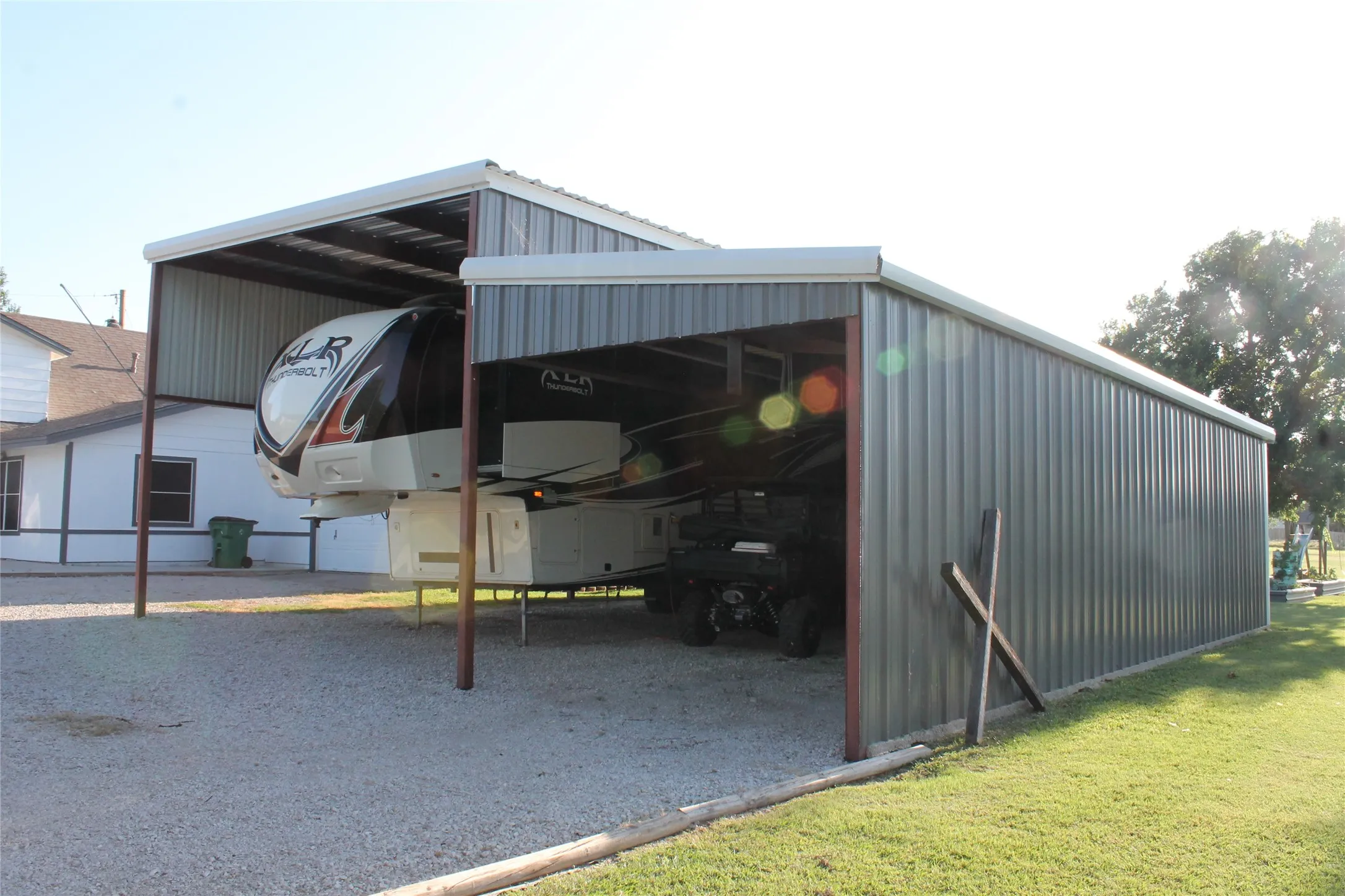 Single Family Residence For Sale in Wise County , 121 Port O Call Court, Runaway Bay, Texas 76426, 3 Bedroom, 3 Bathroom, 2 Garage spaces, 3,326 Sqft, built in 1978, mls#21317632, Real Estate Agent in Runaway Bay, Homes For Sale in Wise county, Homes For Sale in Runaway Bay, Realtor in Runaway Bay Texas, Real Estate Brokerage Independent Realty Texas, Luminita Cordes Realtor