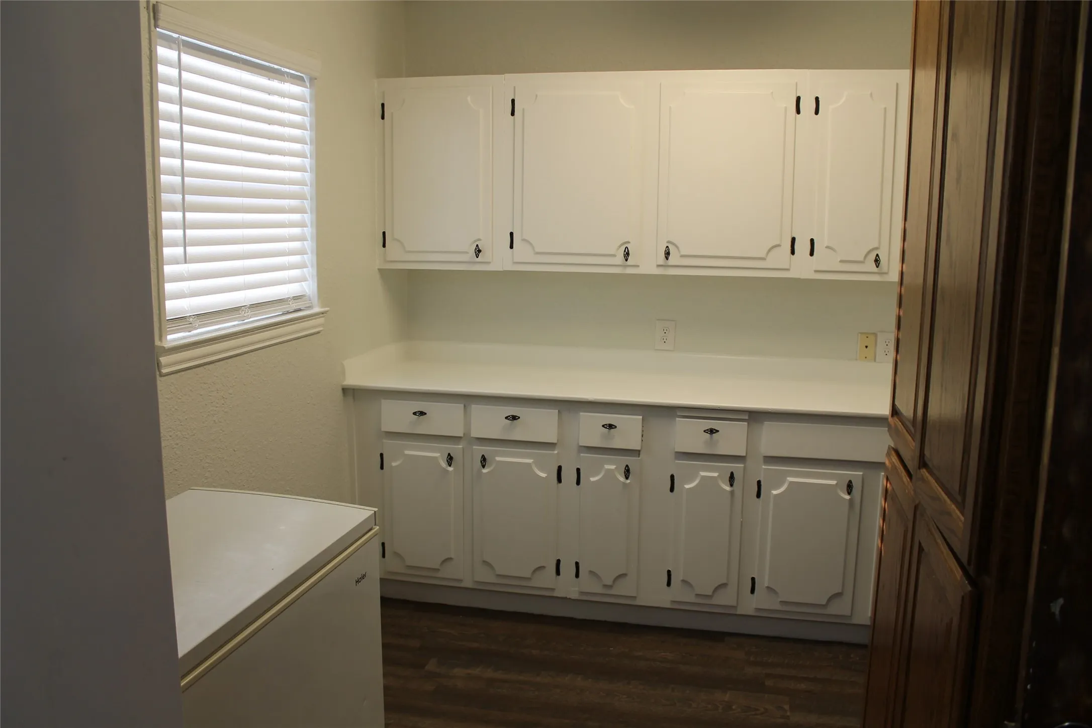 Single Family Residence For Sale in Wise County , 121 Port O Call Court, Runaway Bay, Texas 76426, 3 Bedroom, 3 Bathroom, 2 Garage spaces, 3,326 Sqft, built in 1978, mls#21317632, Real Estate Agent in Runaway Bay, Homes For Sale in Wise county, Homes For Sale in Runaway Bay, Realtor in Runaway Bay Texas, Real Estate Brokerage Independent Realty Texas, Luminita Cordes Realtor