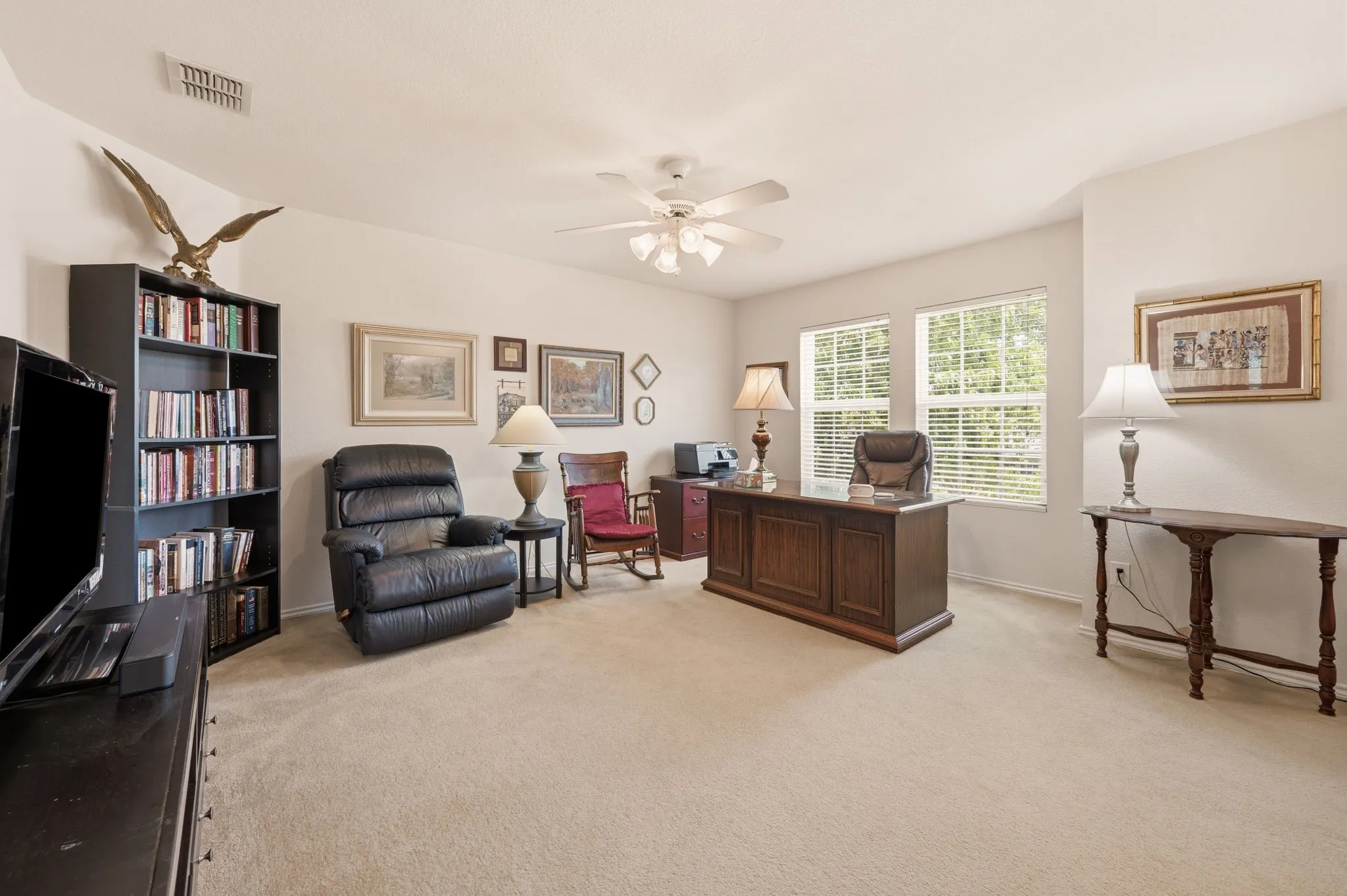Single Family Residence For Sale in Denton County , 1828 Kittredge Way, Fort Worth, Texas 76247, 3 Bedroom, 3 Bathroom, 2 Garage spaces, 2,318 Sqft, built in 2006, mls#21319032, Real Estate Agent in Fort Worth, Homes For Sale in Denton county, Homes For Sale in Fort Worth, Realtor in Fort Worth Texas, Real Estate Brokerage Independent Realty Texas, Luminita Cordes Realtor