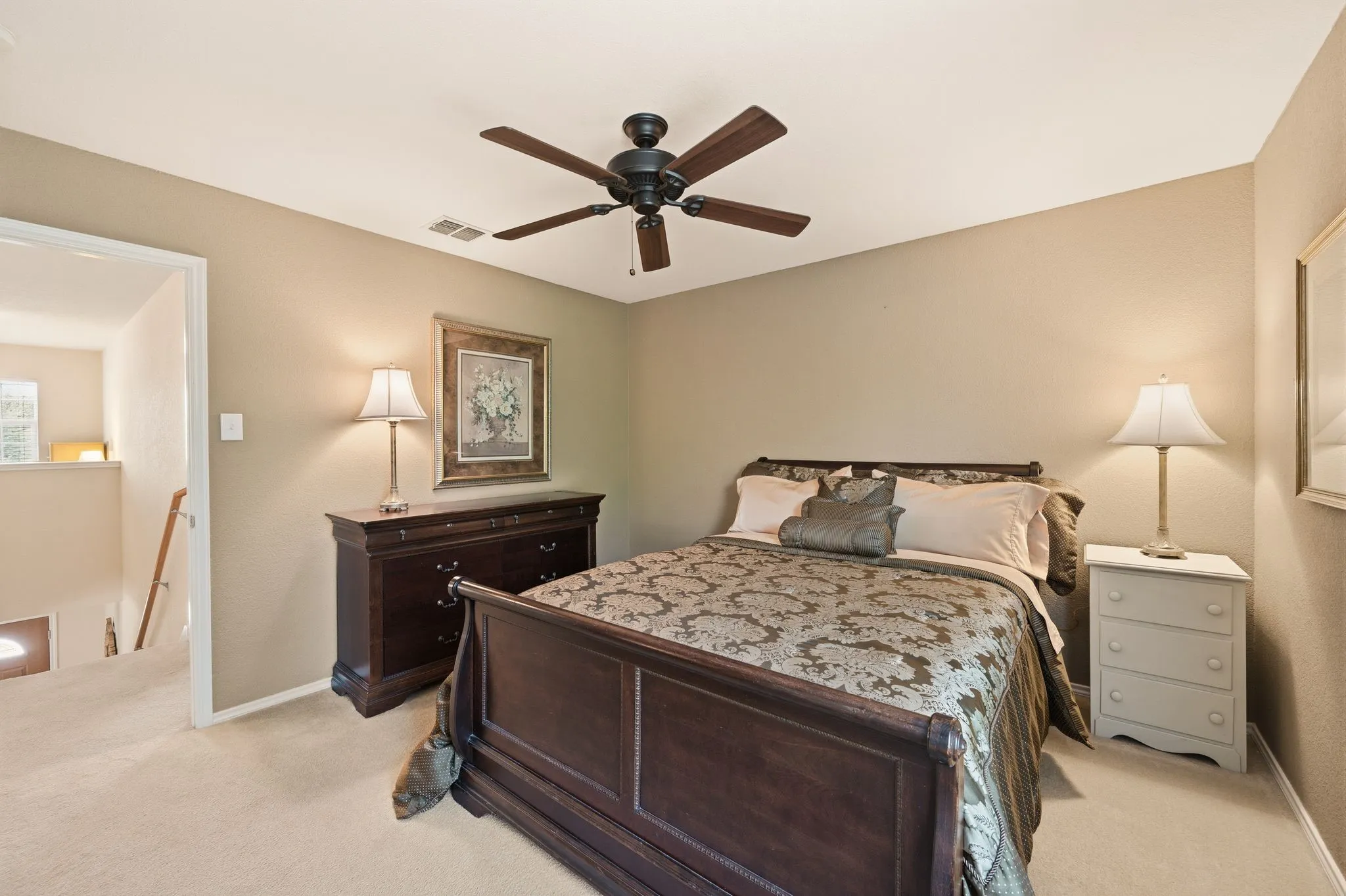 Single Family Residence For Sale in Denton County , 1828 Kittredge Way, Fort Worth, Texas 76247, 3 Bedroom, 3 Bathroom, 2 Garage spaces, 2,318 Sqft, built in 2006, mls#21319032, Real Estate Agent in Fort Worth, Homes For Sale in Denton county, Homes For Sale in Fort Worth, Realtor in Fort Worth Texas, Real Estate Brokerage Independent Realty Texas, Luminita Cordes Realtor
