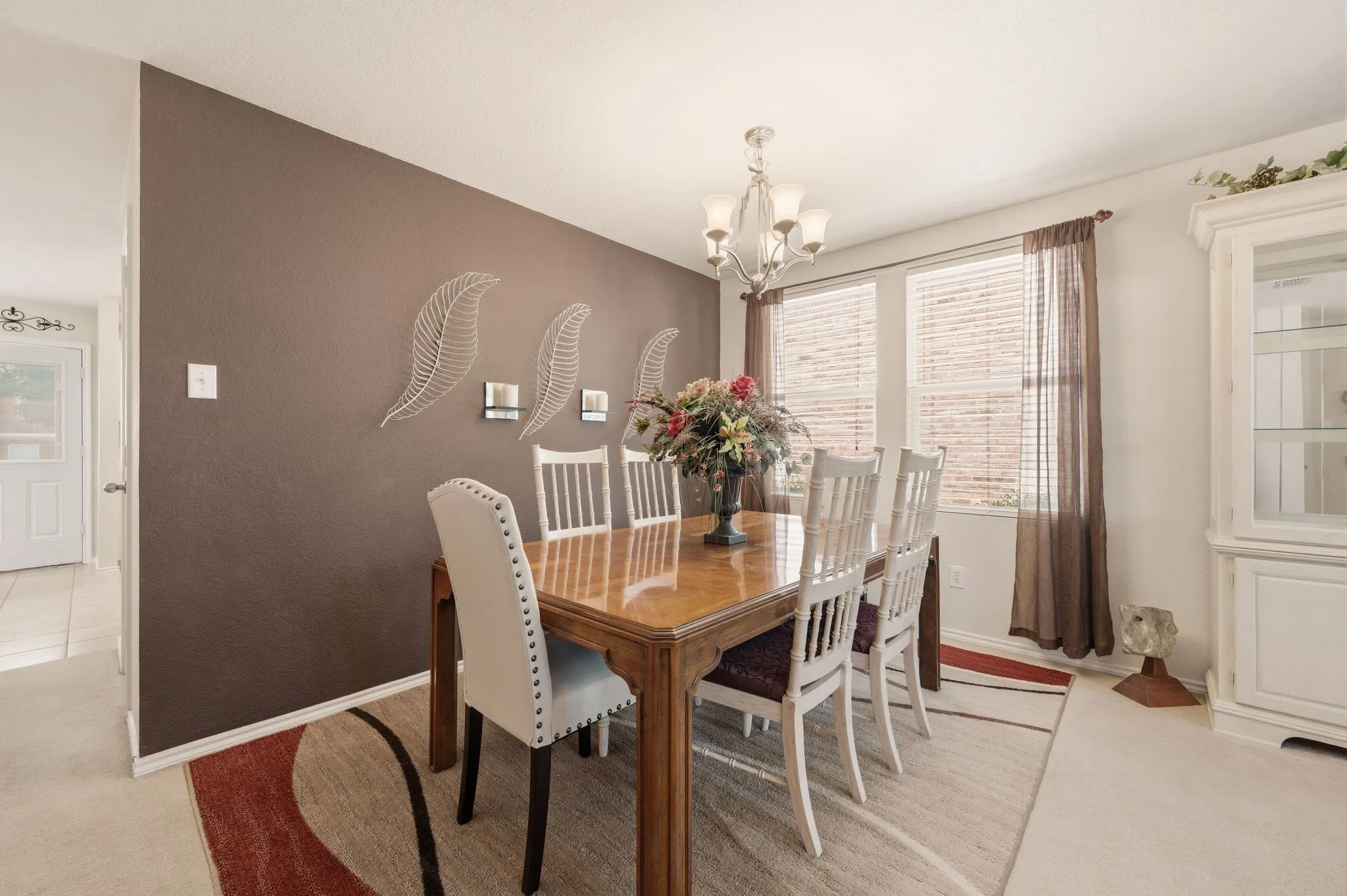 Single Family Residence For Sale in Denton County , 1828 Kittredge Way, Fort Worth, Texas 76247, 3 Bedroom, 3 Bathroom, 2 Garage spaces, 2,318 Sqft, built in 2006, mls#21319032, Real Estate Agent in Fort Worth, Homes For Sale in Denton county, Homes For Sale in Fort Worth, Realtor in Fort Worth Texas, Real Estate Brokerage Independent Realty Texas, Luminita Cordes Realtor