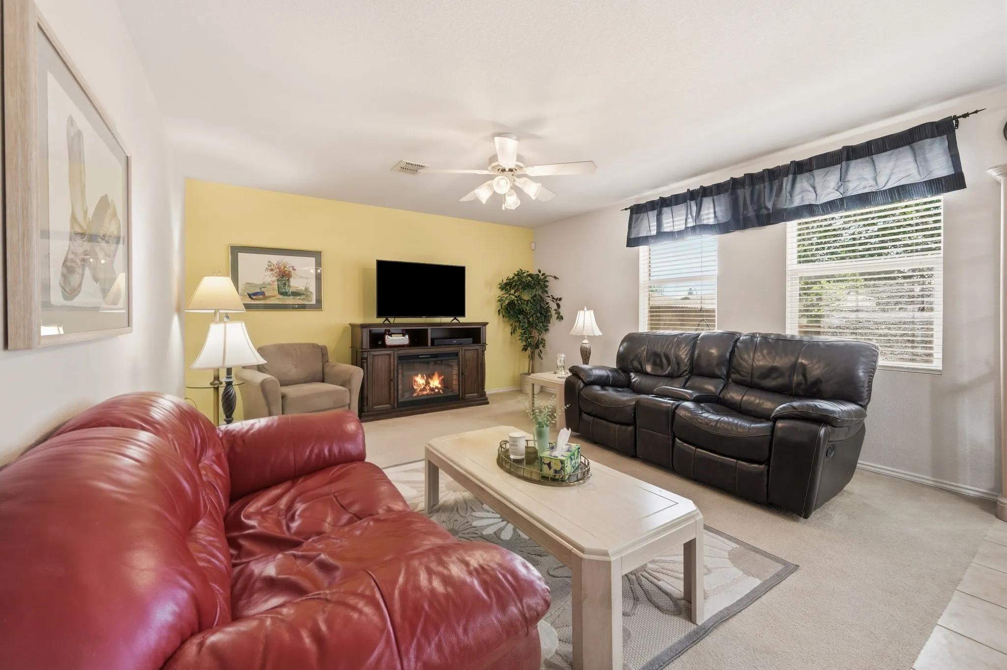 Single Family Residence For Sale in Denton County , 1828 Kittredge Way, Fort Worth, Texas 76247, 3 Bedroom, 3 Bathroom, 2 Garage spaces, 2,318 Sqft, built in 2006, mls#21319032, Real Estate Agent in Fort Worth, Homes For Sale in Denton county, Homes For Sale in Fort Worth, Realtor in Fort Worth Texas, Real Estate Brokerage Independent Realty Texas, Luminita Cordes Realtor