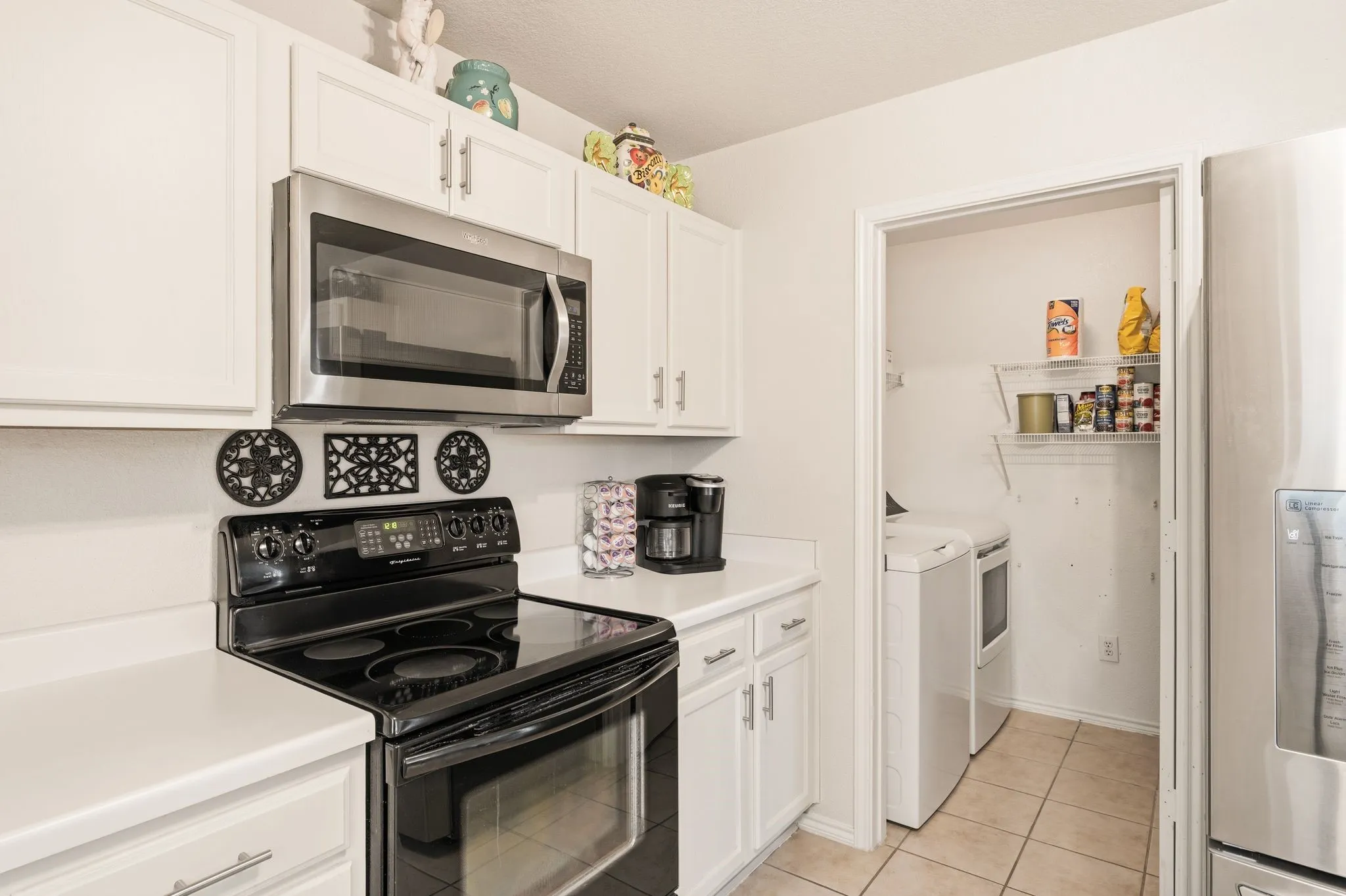 Single Family Residence For Sale in Denton County , 1828 Kittredge Way, Fort Worth, Texas 76247, 3 Bedroom, 3 Bathroom, 2 Garage spaces, 2,318 Sqft, built in 2006, mls#21319032, Real Estate Agent in Fort Worth, Homes For Sale in Denton county, Homes For Sale in Fort Worth, Realtor in Fort Worth Texas, Real Estate Brokerage Independent Realty Texas, Luminita Cordes Realtor