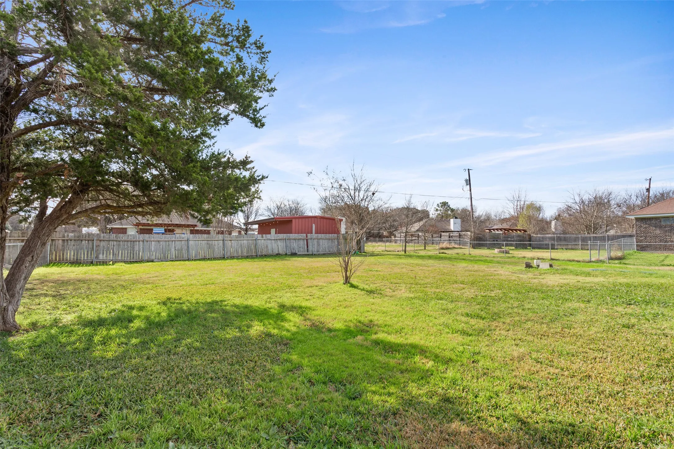 Single Family Residence For Sale in Mc Lennan County , 187 Ashland Drive, Woodway, Texas 76712, 3 Bedroom, 2 Bathroom, 2 Garage spaces, 1,253 Sqft, built in 2012, mls#21325429, Real Estate Agent in Woodway, Homes For Sale in Mc Lennan county, Homes For Sale in Woodway, Realtor in Woodway Texas, Real Estate Brokerage Independent Realty Texas, Luminita Cordes Realtor