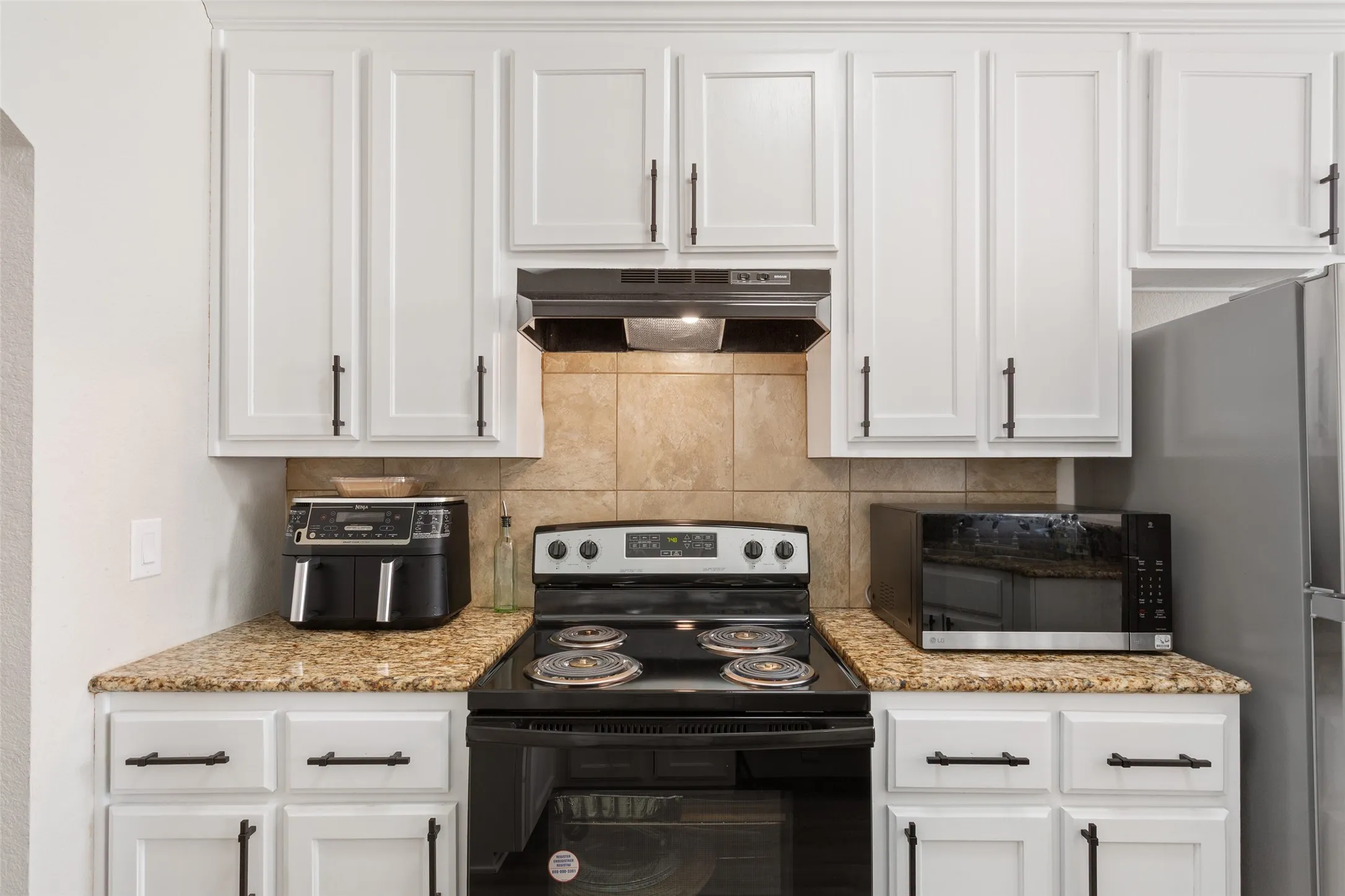 Single Family Residence For Sale in Mc Lennan County , 187 Ashland Drive, Woodway, Texas 76712, 3 Bedroom, 2 Bathroom, 2 Garage spaces, 1,253 Sqft, built in 2012, mls#21325429, Real Estate Agent in Woodway, Homes For Sale in Mc Lennan county, Homes For Sale in Woodway, Realtor in Woodway Texas, Real Estate Brokerage Independent Realty Texas, Luminita Cordes Realtor