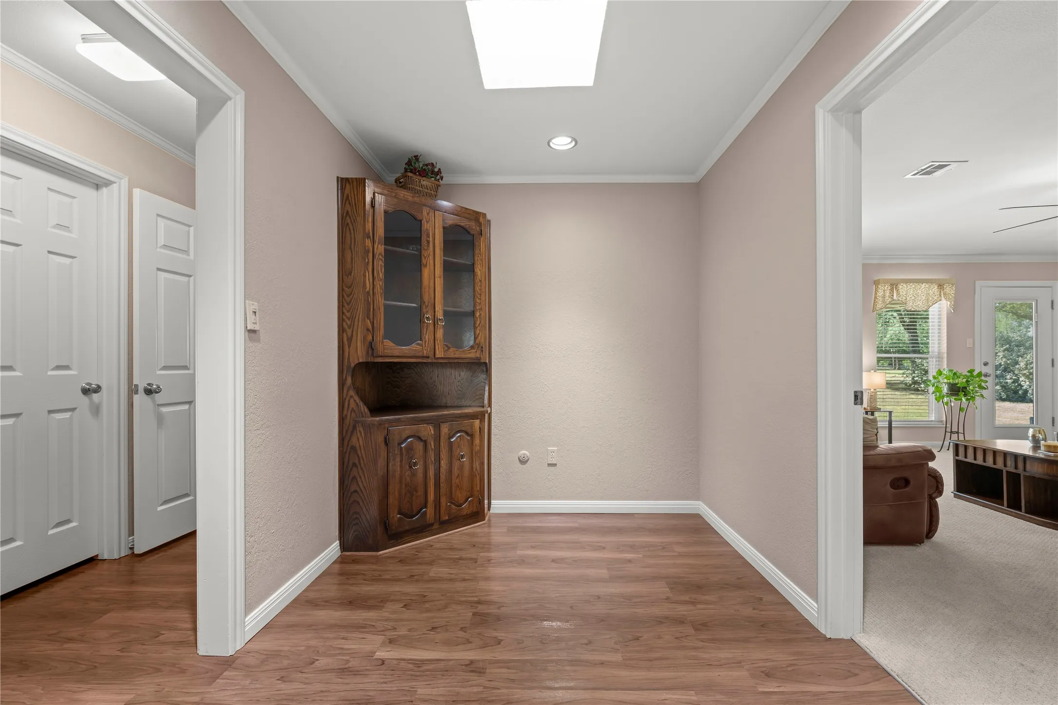 Single Family Residence For Sale in Mc Lennan County , 501 Brint Lane, Robinson, Texas 76706, 3 Bedroom, 3 Bathroom, 2 Garage spaces, 2,800 Sqft, built in 1982, mls#21282906, Real Estate Agent in Robinson, Homes For Sale in Mc Lennan county, Homes For Sale in Robinson, Realtor in Robinson Texas, Real Estate Brokerage Independent Realty Texas, Luminita Cordes Realtor