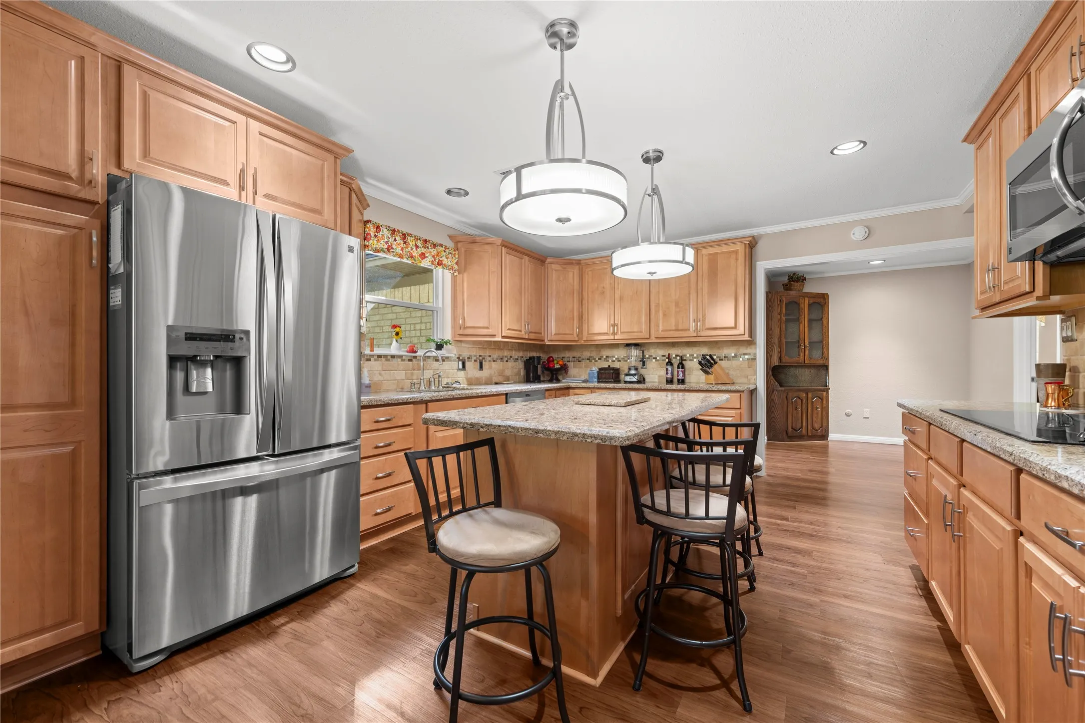 Single Family Residence For Sale in Mc Lennan County , 501 Brint Lane, Robinson, Texas 76706, 3 Bedroom, 3 Bathroom, 2 Garage spaces, 2,800 Sqft, built in 1982, mls#21282906, Real Estate Agent in Robinson, Homes For Sale in Mc Lennan county, Homes For Sale in Robinson, Realtor in Robinson Texas, Real Estate Brokerage Independent Realty Texas, Luminita Cordes Realtor