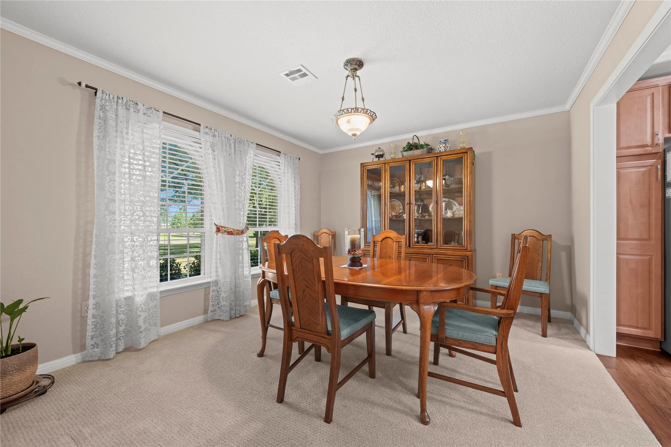 Single Family Residence For Sale in Mc Lennan County , 501 Brint Lane, Robinson, Texas 76706, 3 Bedroom, 3 Bathroom, 2 Garage spaces, 2,800 Sqft, built in 1982, mls#21282906, Real Estate Agent in Robinson, Homes For Sale in Mc Lennan county, Homes For Sale in Robinson, Realtor in Robinson Texas, Real Estate Brokerage Independent Realty Texas, Luminita Cordes Realtor
