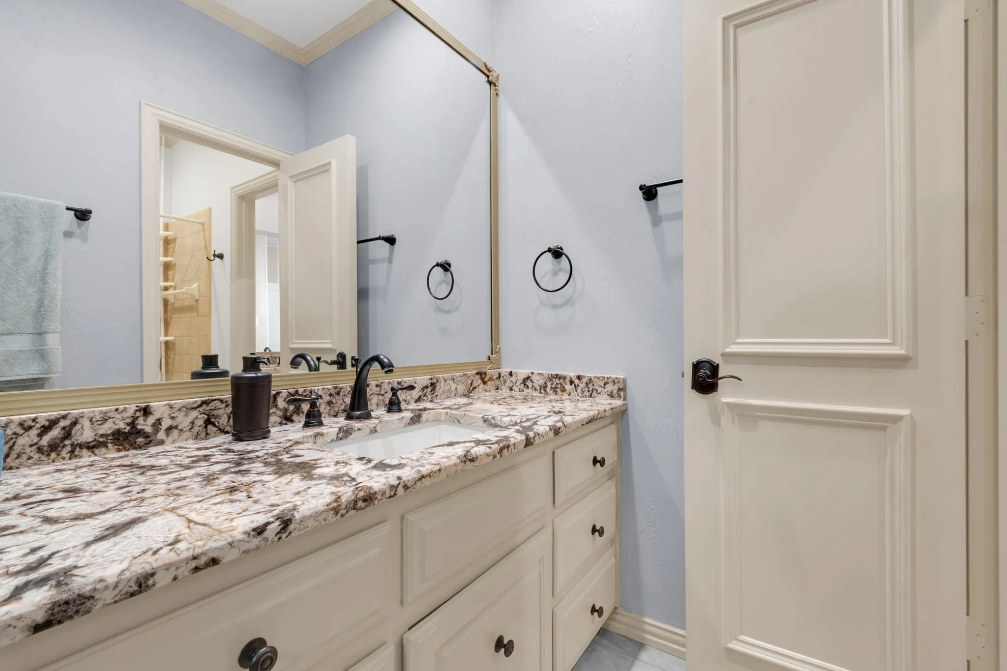 Single Family Residence For Sale in Collin County , 5048 Castle Creek Lane, Plano, Texas 75093, 4 Bedroom, 5 Bathroom, 3 Garage spaces, 6,348 Sqft, built in 2001, mls#21326389, Real Estate Agent in Plano, Homes For Sale in Collin county, Homes For Sale in Plano, Realtor in Plano Texas, Real Estate Brokerage Independent Realty Texas, Luminita Cordes Realtor