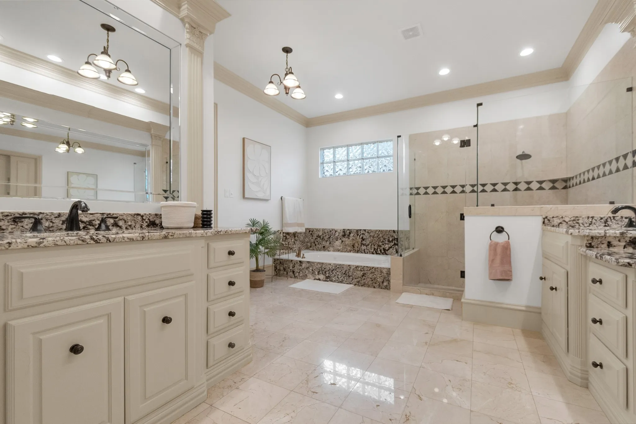 Single Family Residence For Sale in Collin County , 5048 Castle Creek Lane, Plano, Texas 75093, 4 Bedroom, 5 Bathroom, 3 Garage spaces, 6,348 Sqft, built in 2001, mls#21326389, Real Estate Agent in Plano, Homes For Sale in Collin county, Homes For Sale in Plano, Realtor in Plano Texas, Real Estate Brokerage Independent Realty Texas, Luminita Cordes Realtor