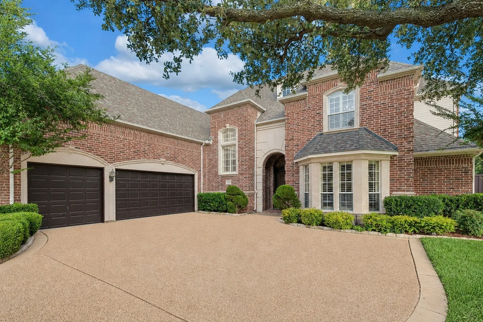 Single Family Residence For Sale in Collin County , 5048 Castle Creek Lane, Plano, Texas 75093, 4 Bedroom, 5 Bathroom, 3 Garage spaces, 6,348 Sqft, built in 2001, mls#21326389, Real Estate Agent in Plano, Homes For Sale in Collin county, Homes For Sale in Plano, Realtor in Plano Texas, Real Estate Brokerage Independent Realty Texas, Luminita Cordes Realtor