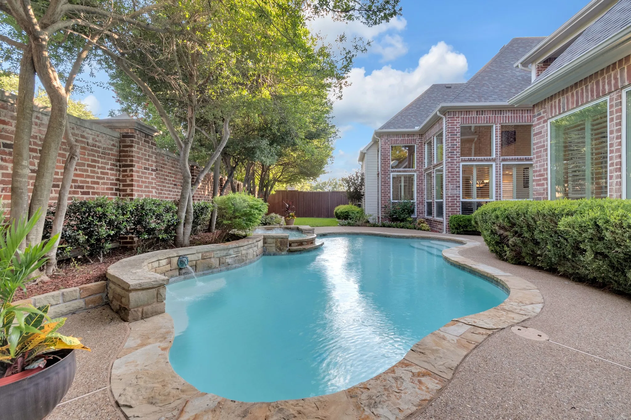 Single Family Residence For Sale in Collin County , 5048 Castle Creek Lane, Plano, Texas 75093, 4 Bedroom, 5 Bathroom, 3 Garage spaces, 6,348 Sqft, built in 2001, mls#21326389, Real Estate Agent in Plano, Homes For Sale in Collin county, Homes For Sale in Plano, Realtor in Plano Texas, Real Estate Brokerage Independent Realty Texas, Luminita Cordes Realtor