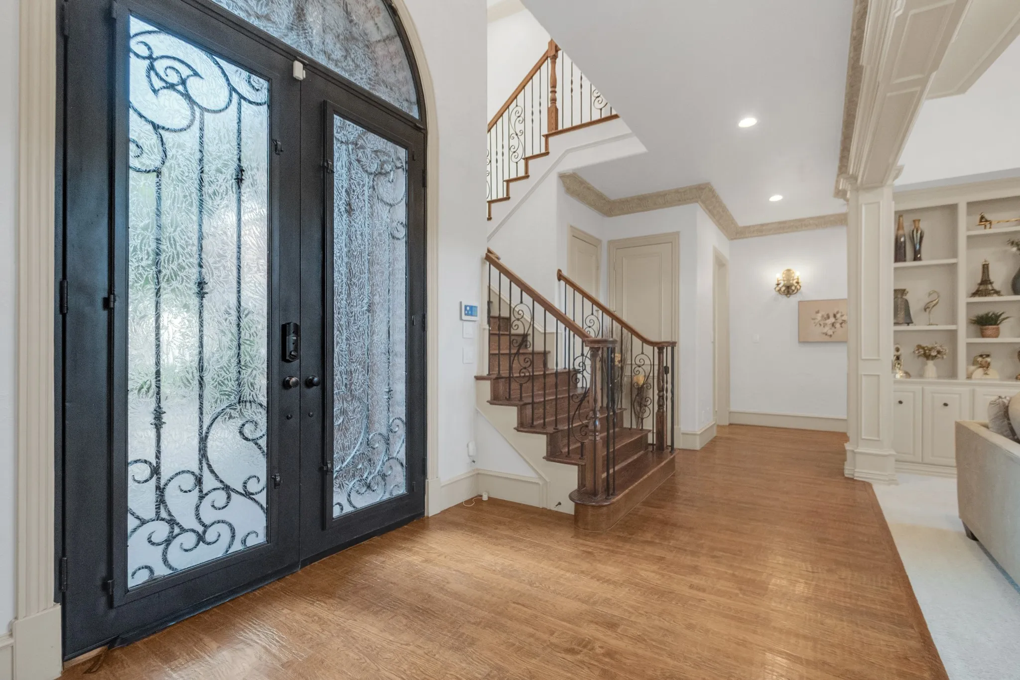 Single Family Residence For Sale in Collin County , 5048 Castle Creek Lane, Plano, Texas 75093, 4 Bedroom, 5 Bathroom, 3 Garage spaces, 6,348 Sqft, built in 2001, mls#21326389, Real Estate Agent in Plano, Homes For Sale in Collin county, Homes For Sale in Plano, Realtor in Plano Texas, Real Estate Brokerage Independent Realty Texas, Luminita Cordes Realtor