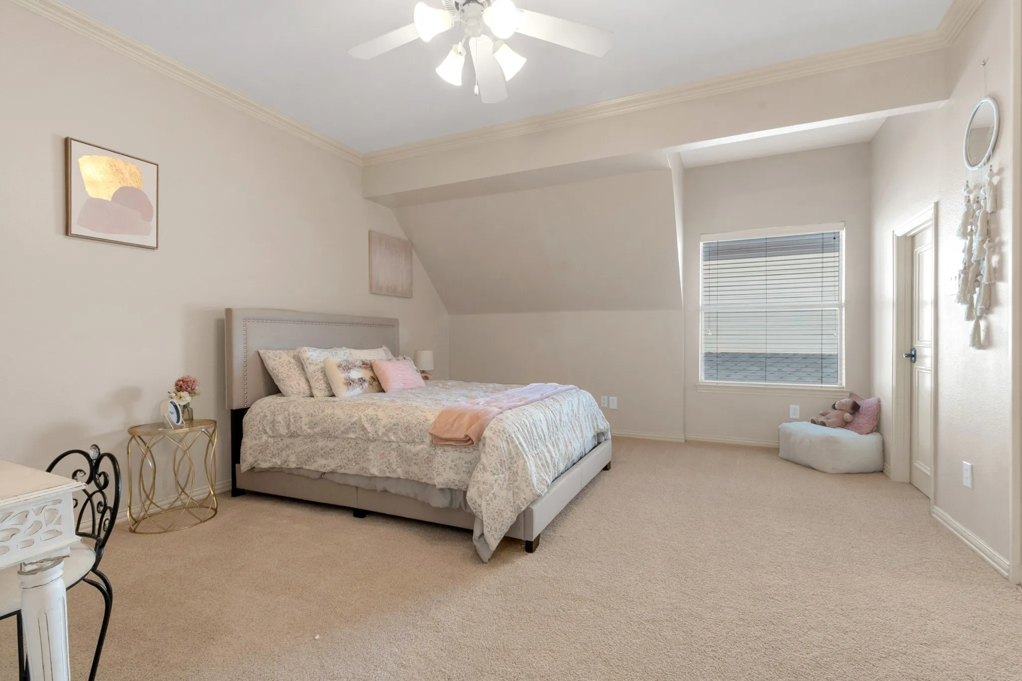 Single Family Residence For Sale in Collin County , 5048 Castle Creek Lane, Plano, Texas 75093, 4 Bedroom, 5 Bathroom, 3 Garage spaces, 6,348 Sqft, built in 2001, mls#21326389, Real Estate Agent in Plano, Homes For Sale in Collin county, Homes For Sale in Plano, Realtor in Plano Texas, Real Estate Brokerage Independent Realty Texas, Luminita Cordes Realtor